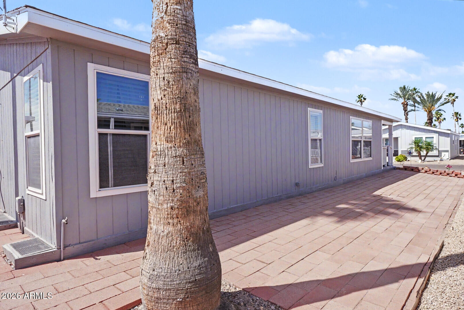 201 S GREENFIELD Road 211