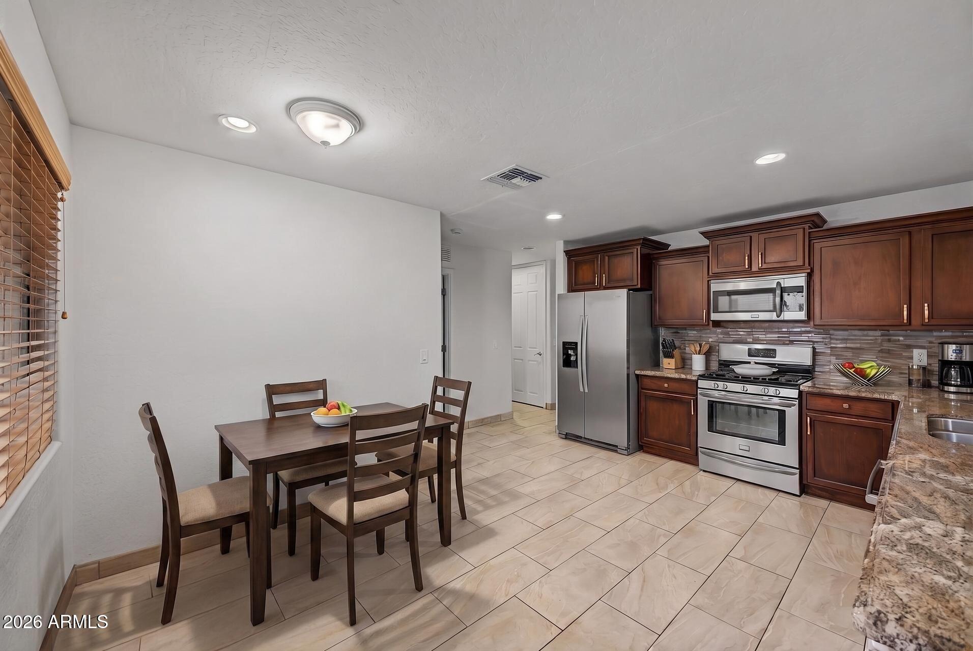43935 W SAGEBRUSH Trail