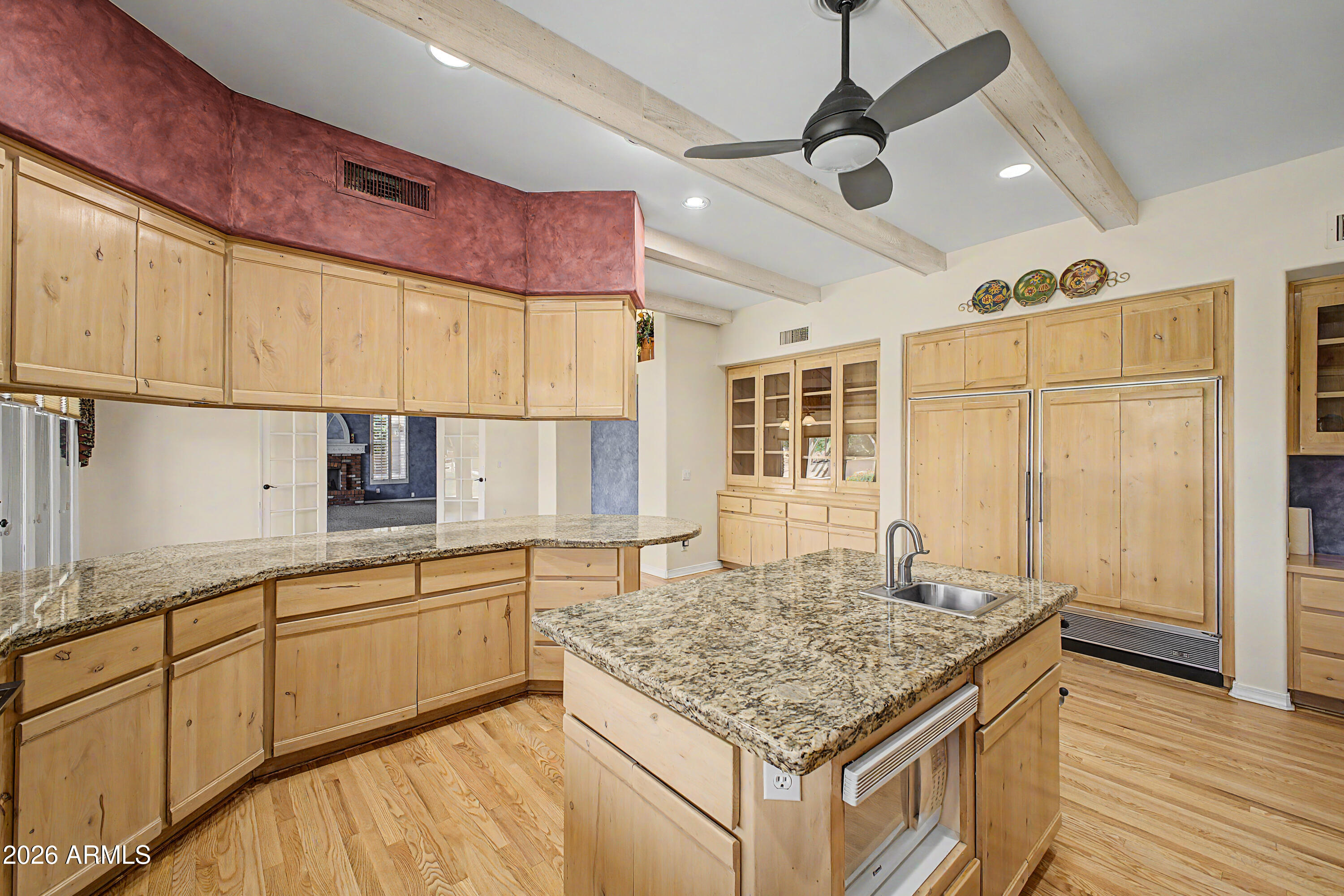 2264 N 39TH Circle