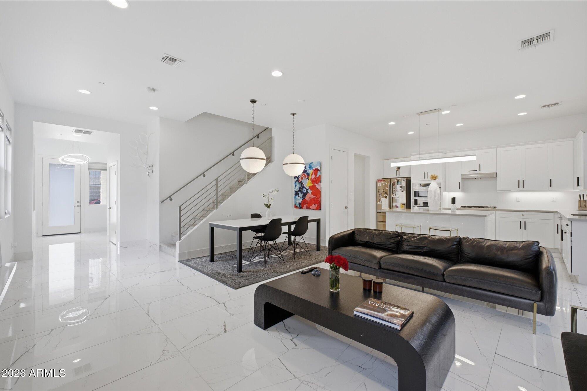 3200 N 39TH Street 28