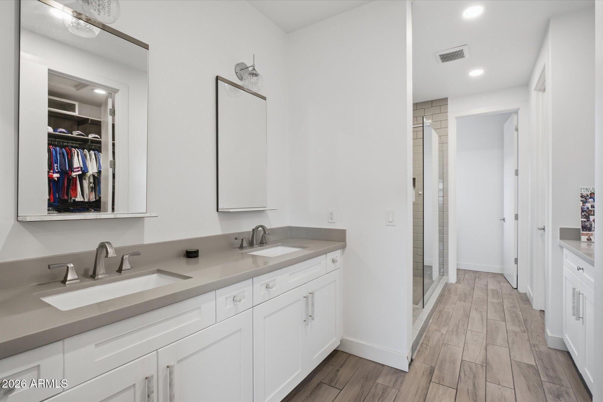 3200 N 39TH Street 28