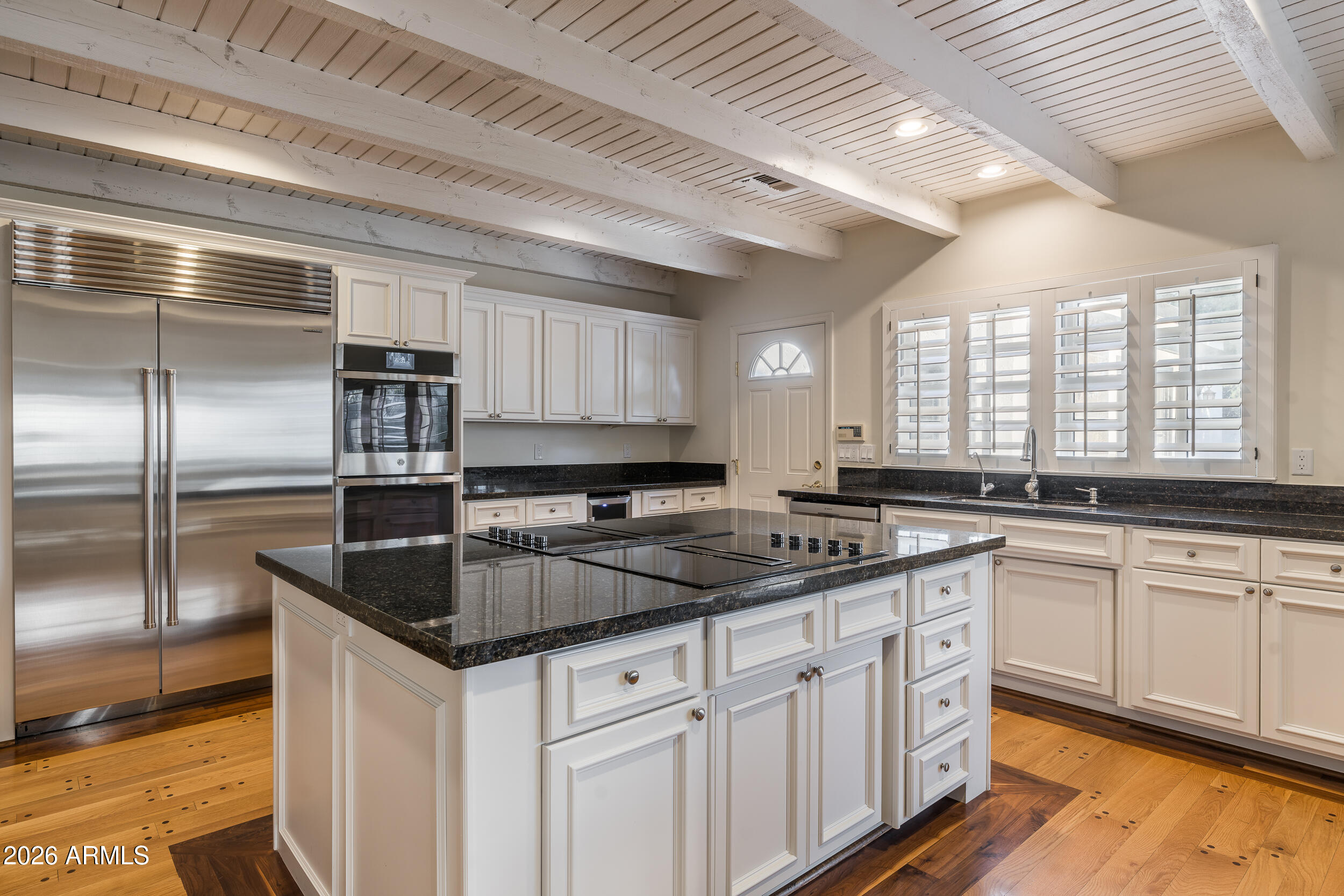 211 W KALER Drive