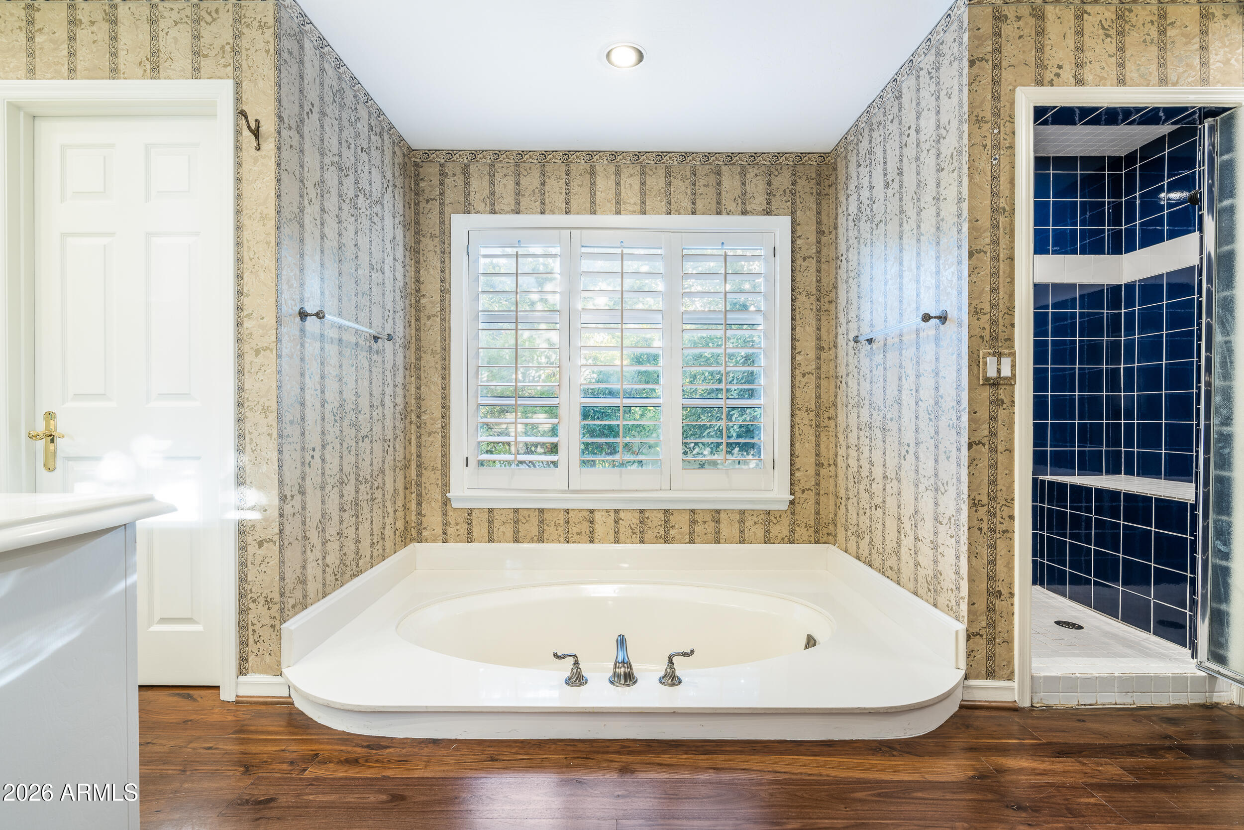 211 W KALER Drive