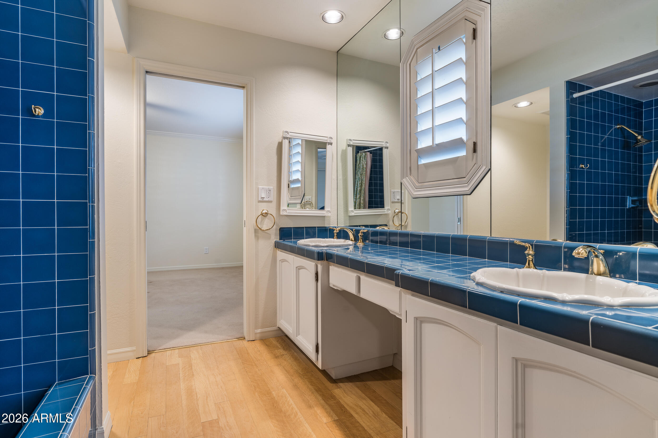 211 W KALER Drive