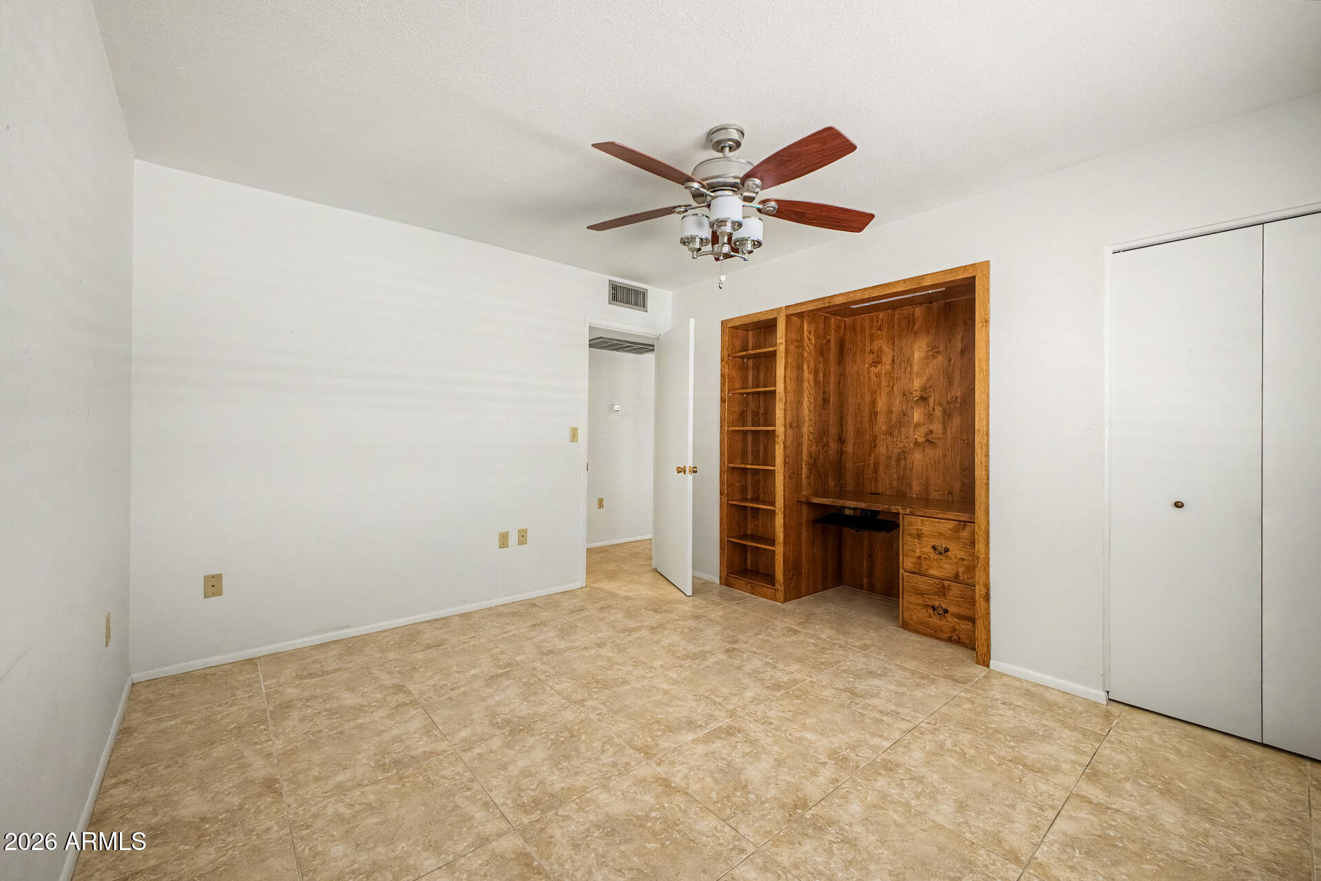 11005 W THUNDERBIRD Boulevard