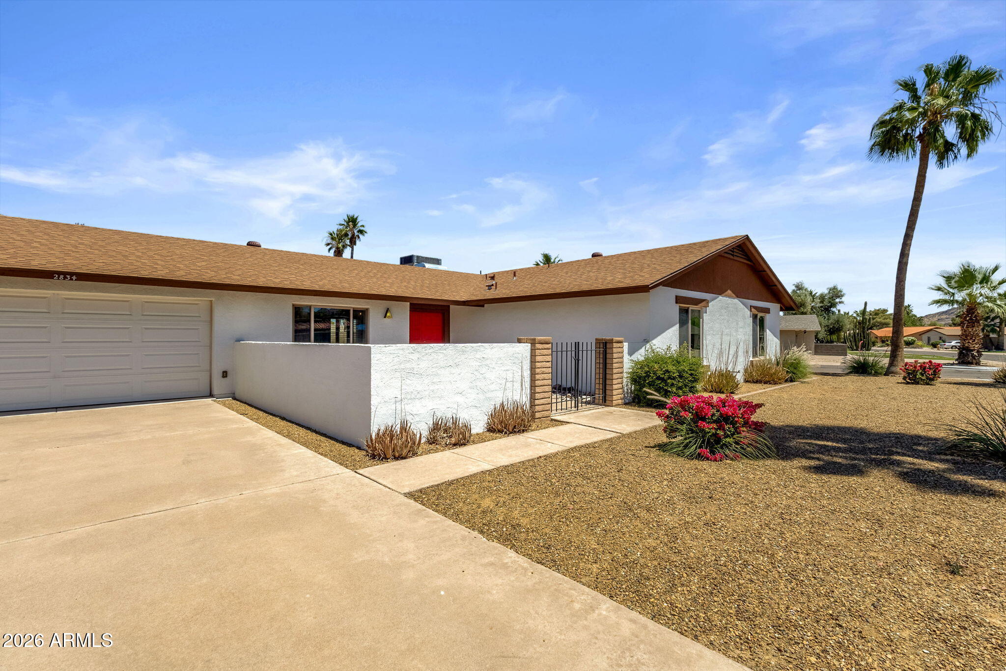 2834 E BERYL Avenue