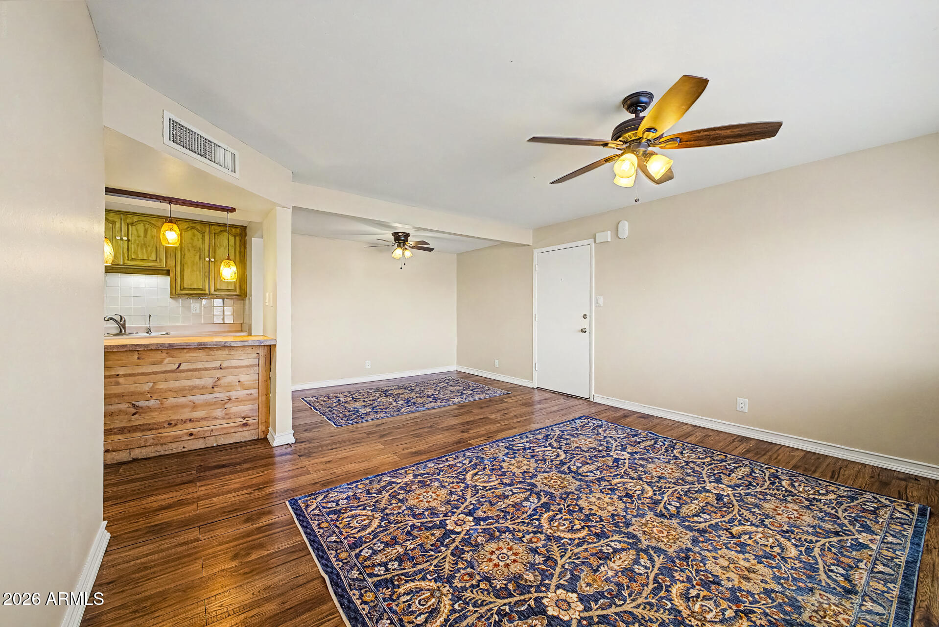 424 W Brown Road 207
