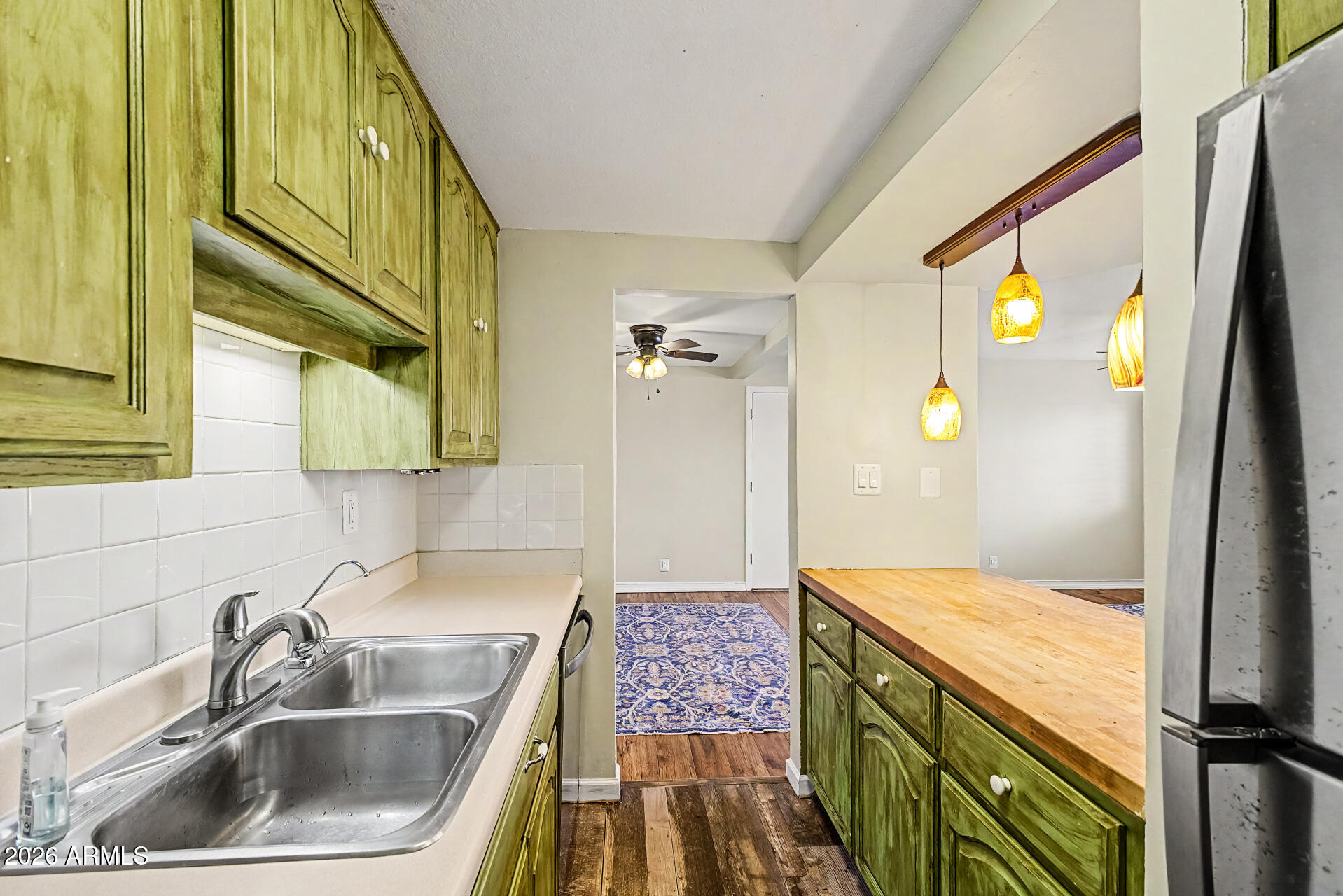424 W Brown Road 207