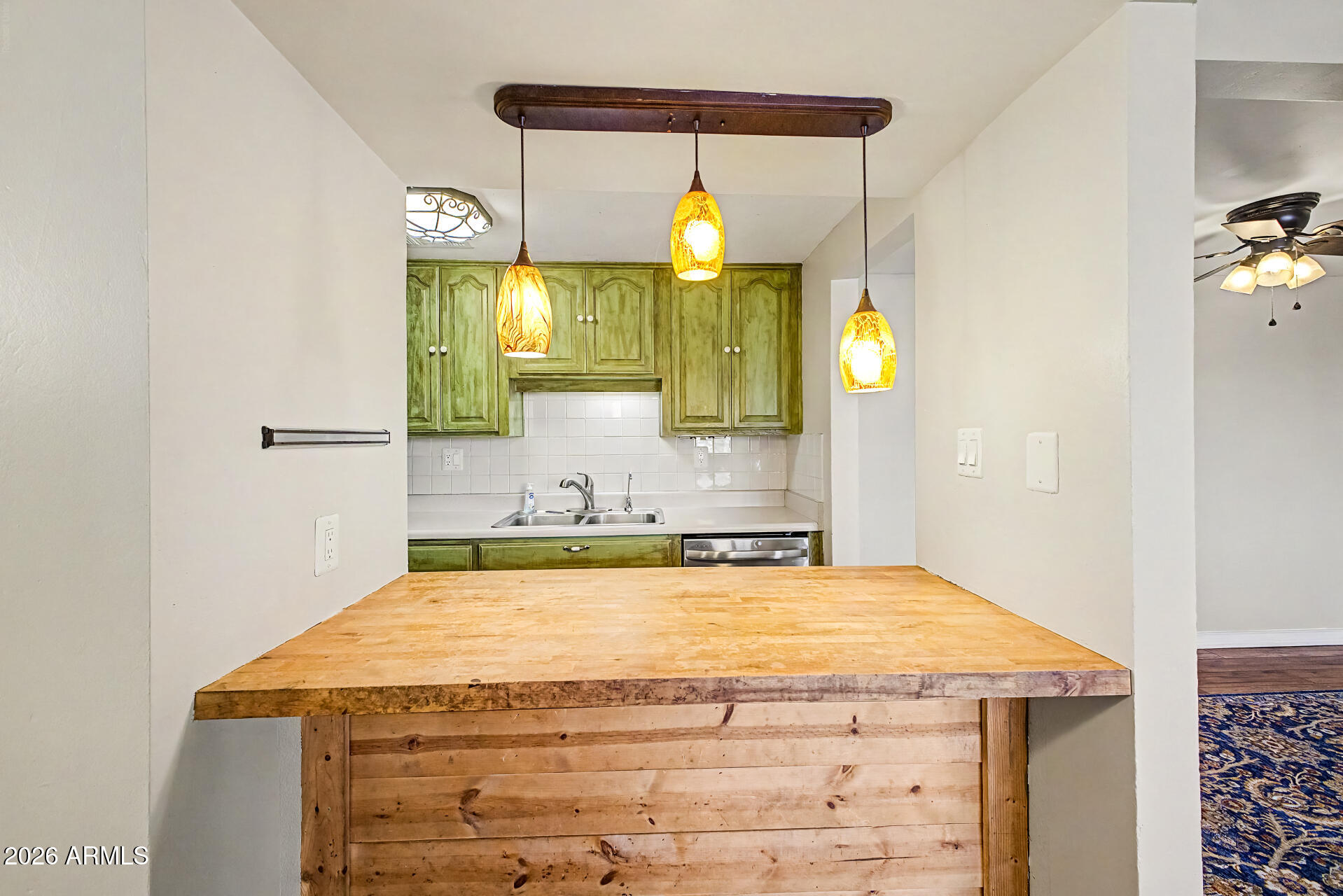424 W Brown Road 207