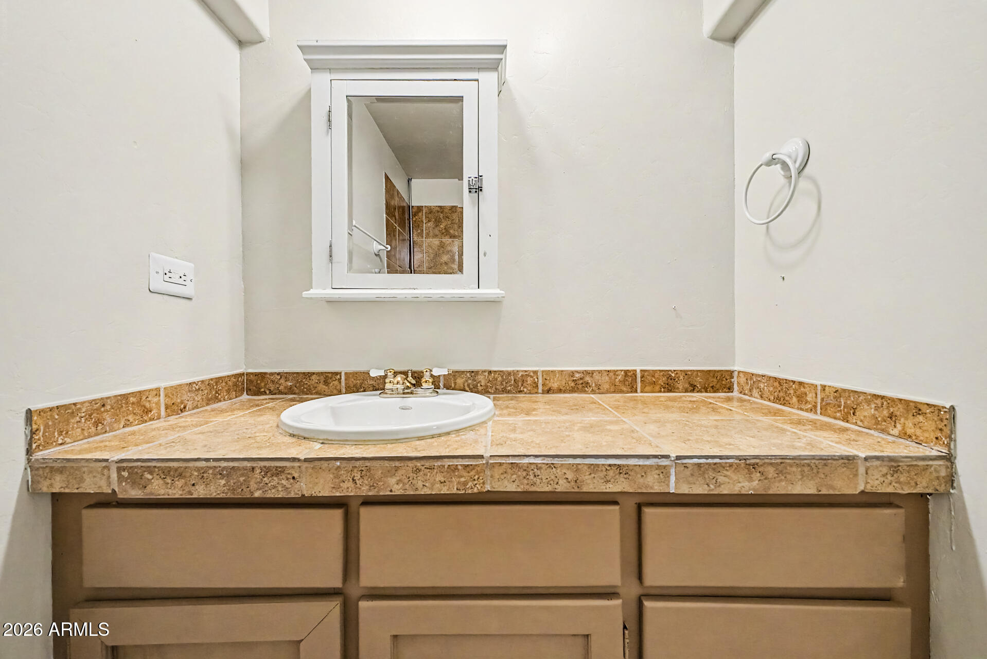 424 W Brown Road 207