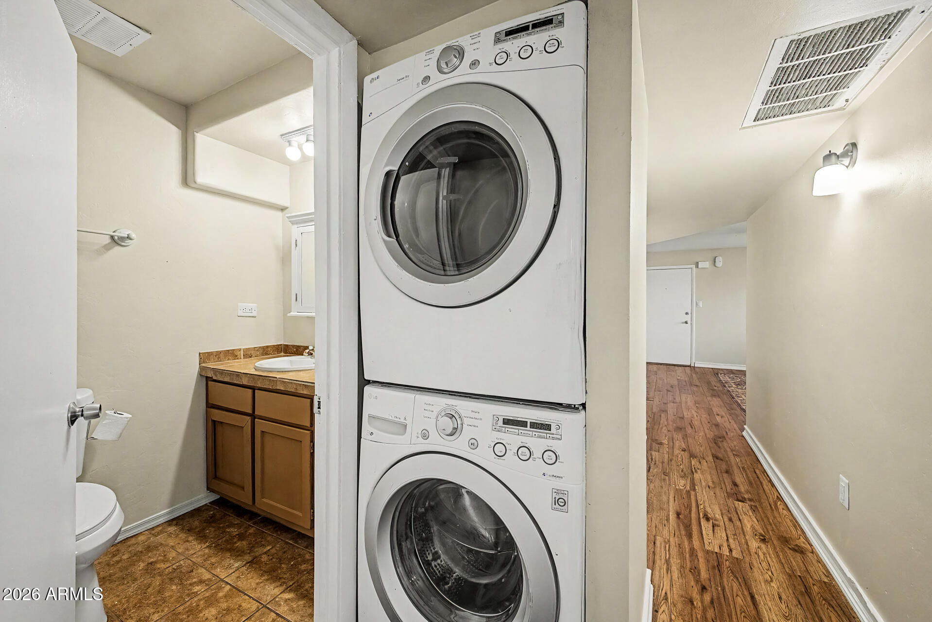 424 W Brown Road 207