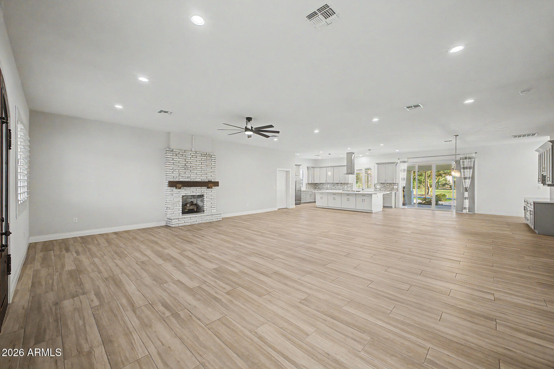 5015 W OLNEY Avenue