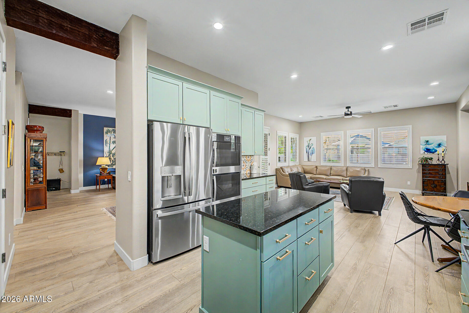 1100 E ELGIN Street