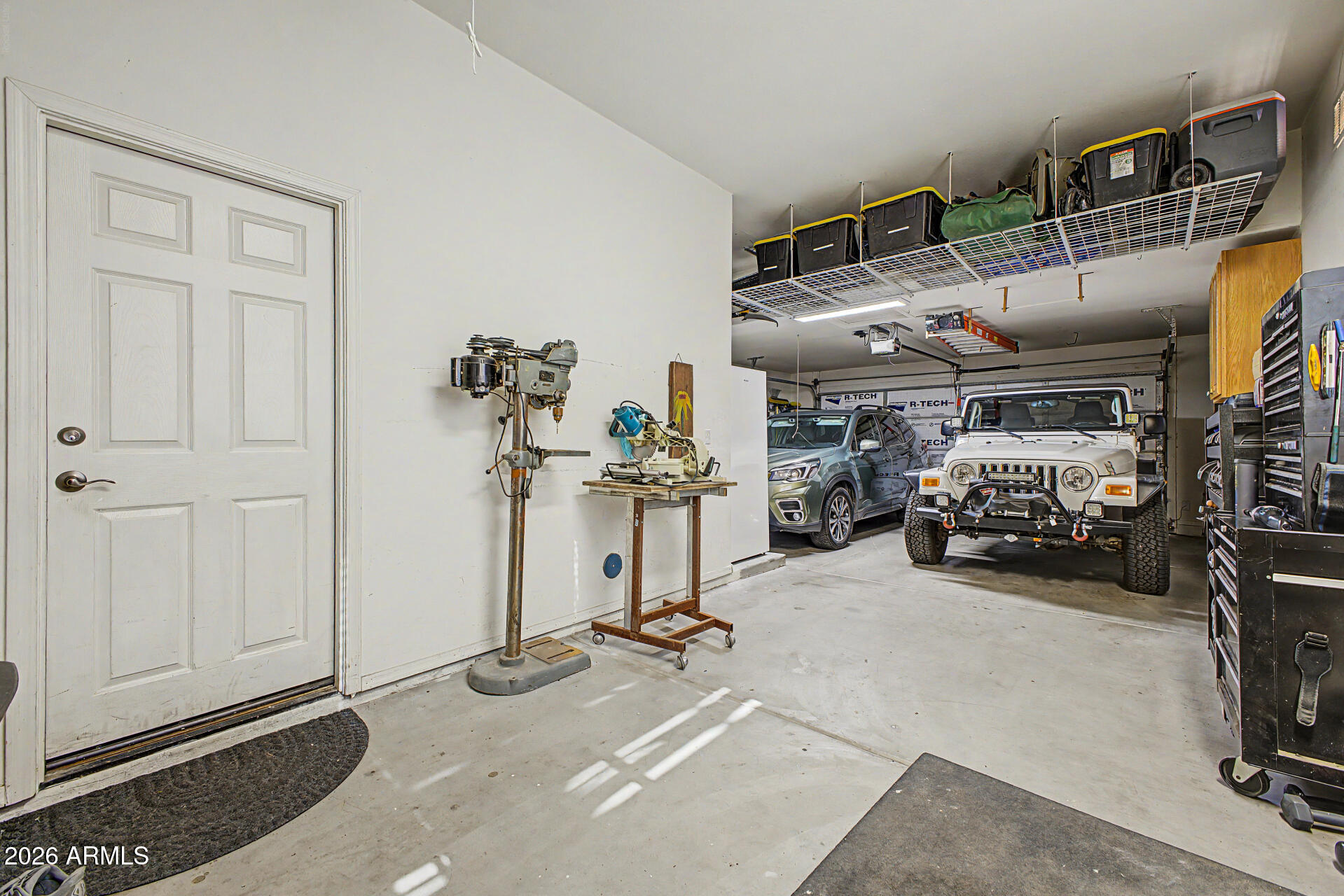 1100 E ELGIN Street