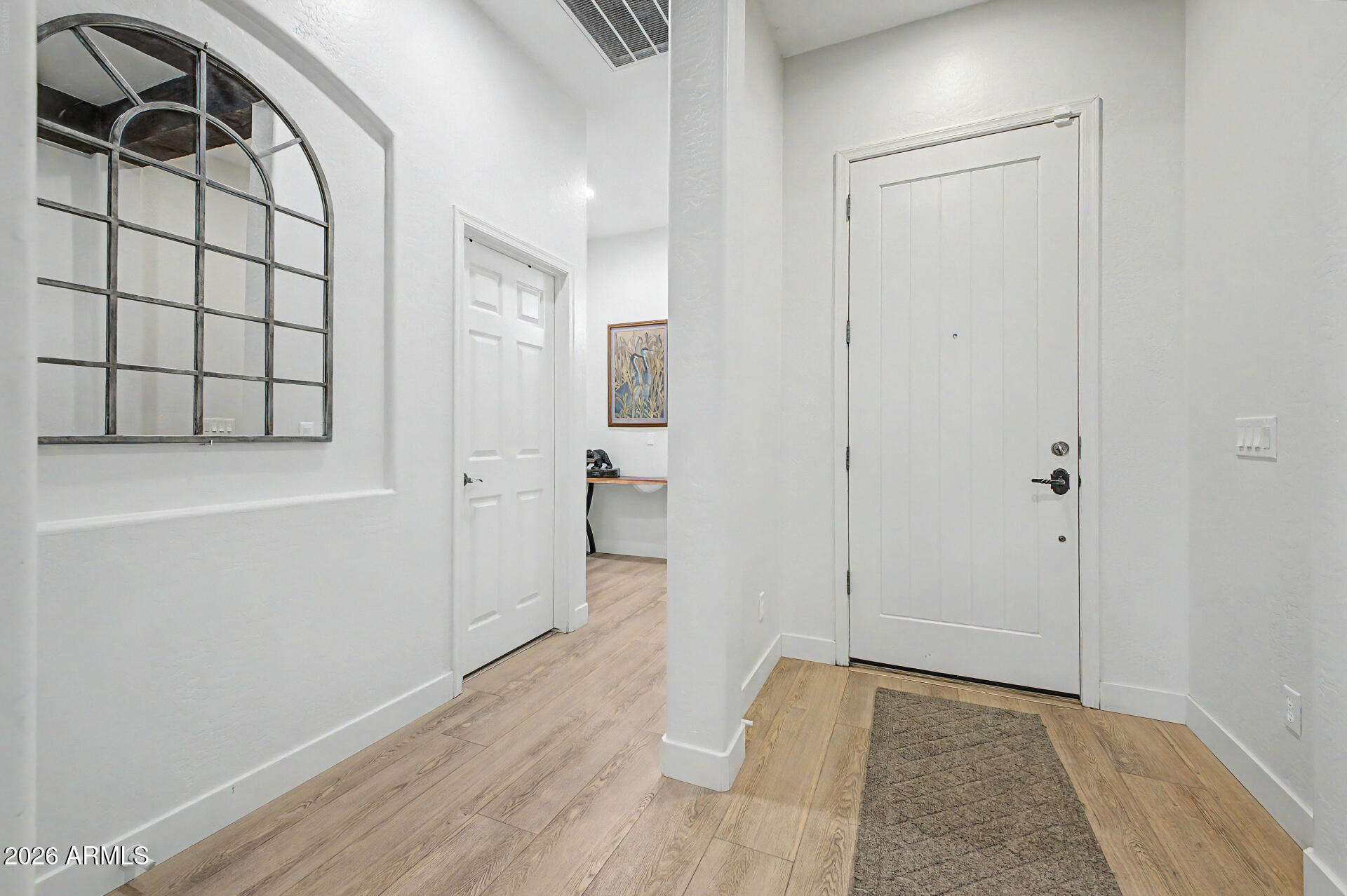 1100 E ELGIN Street