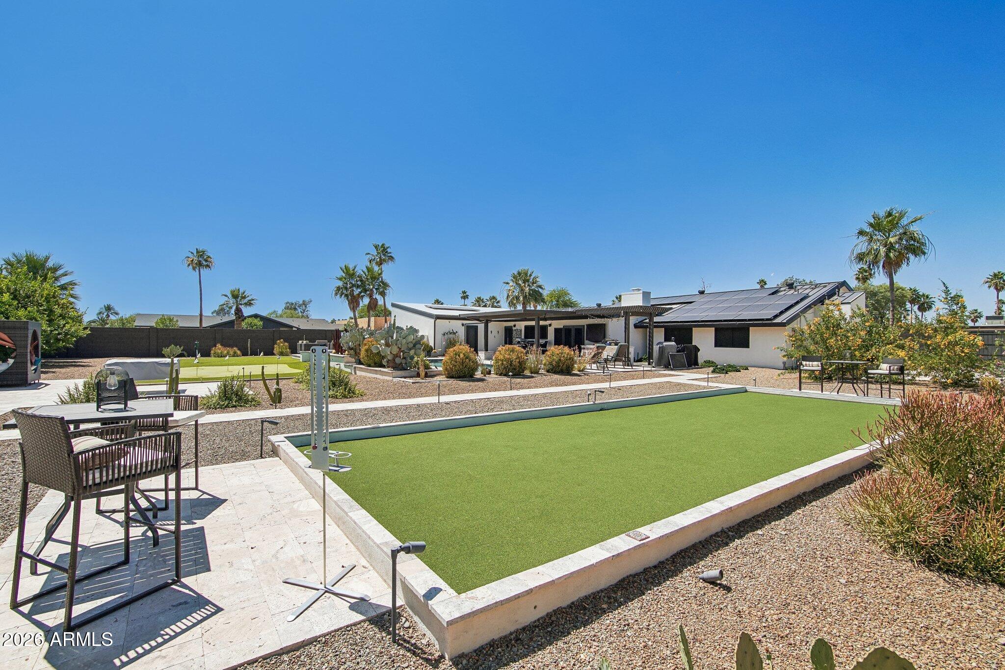 7001 E DREYFUS Avenue