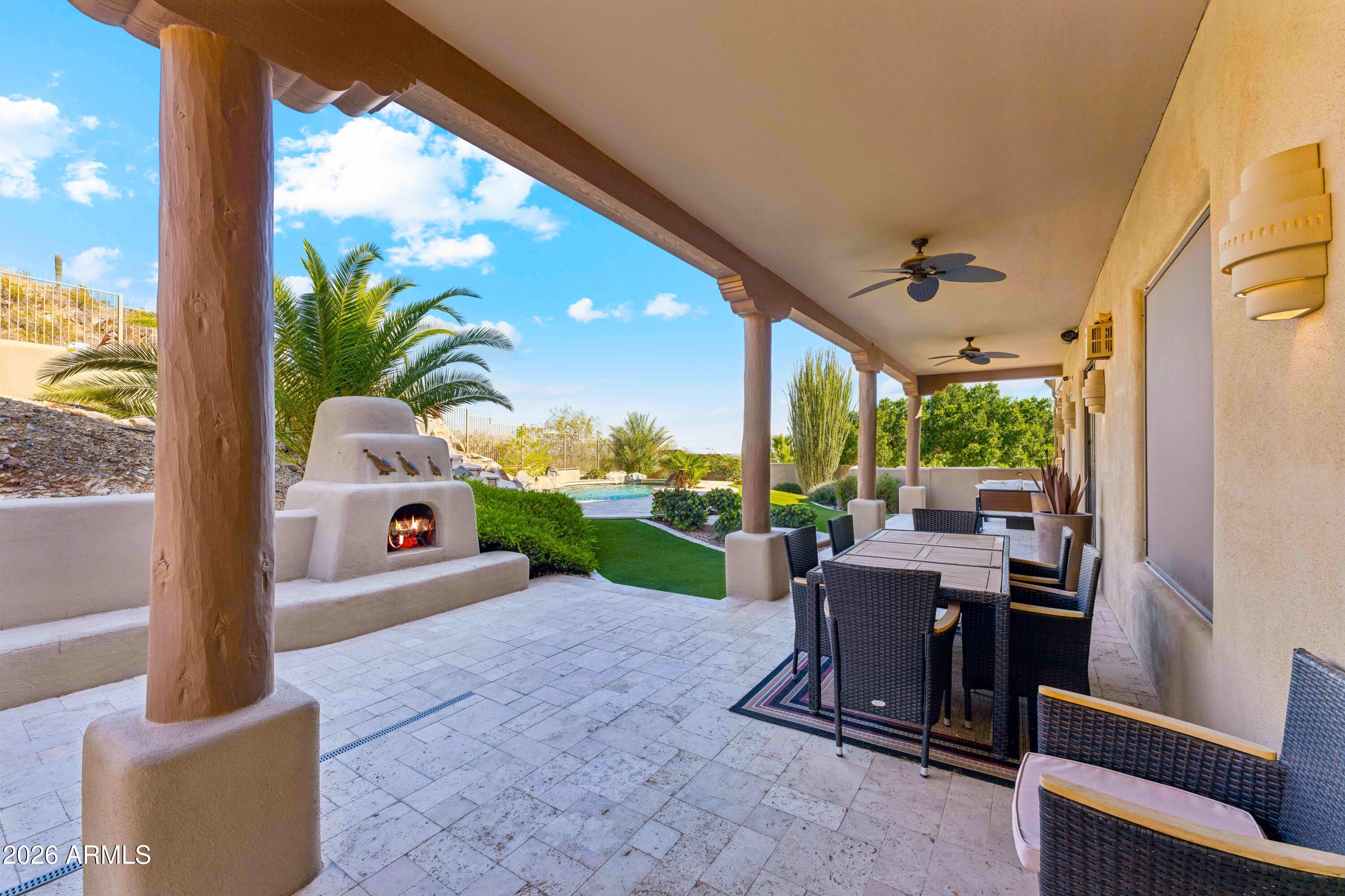 2466 E GLENHAVEN Drive