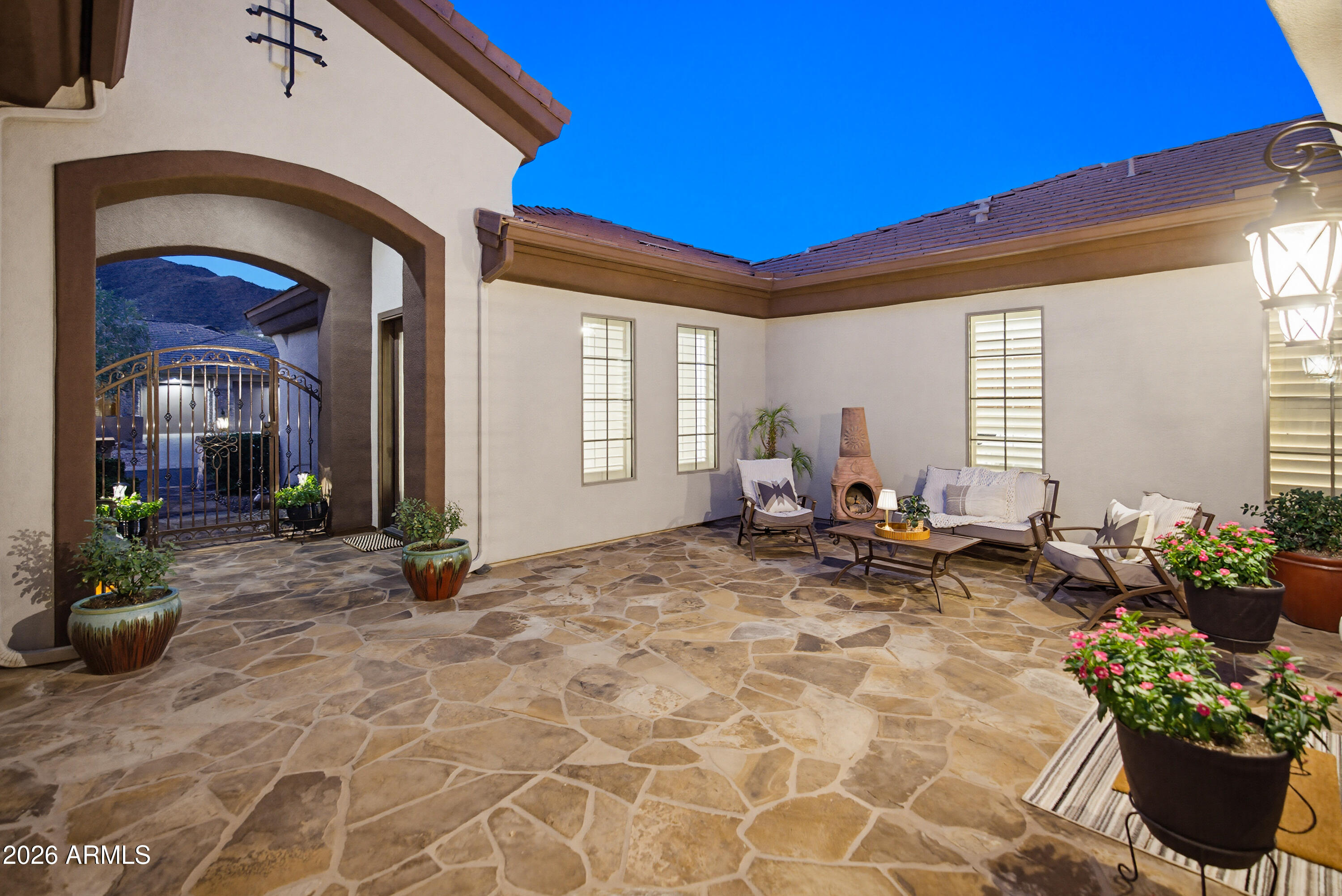 2547 W PRINCEVILLE Drive