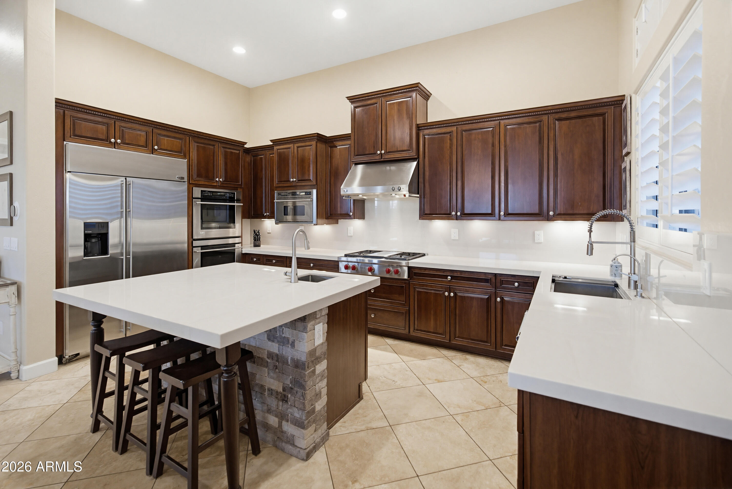 2547 W PRINCEVILLE Drive