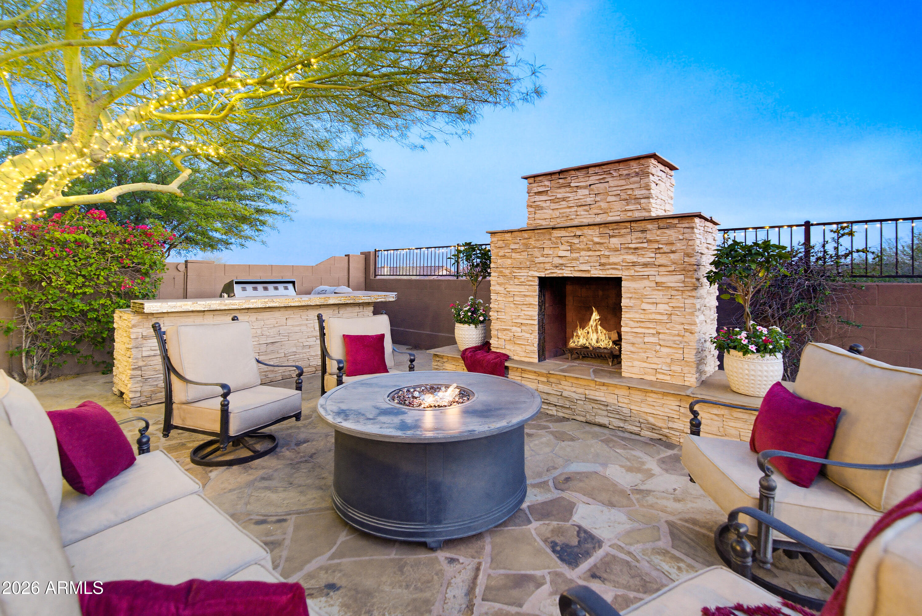 2547 W PRINCEVILLE Drive