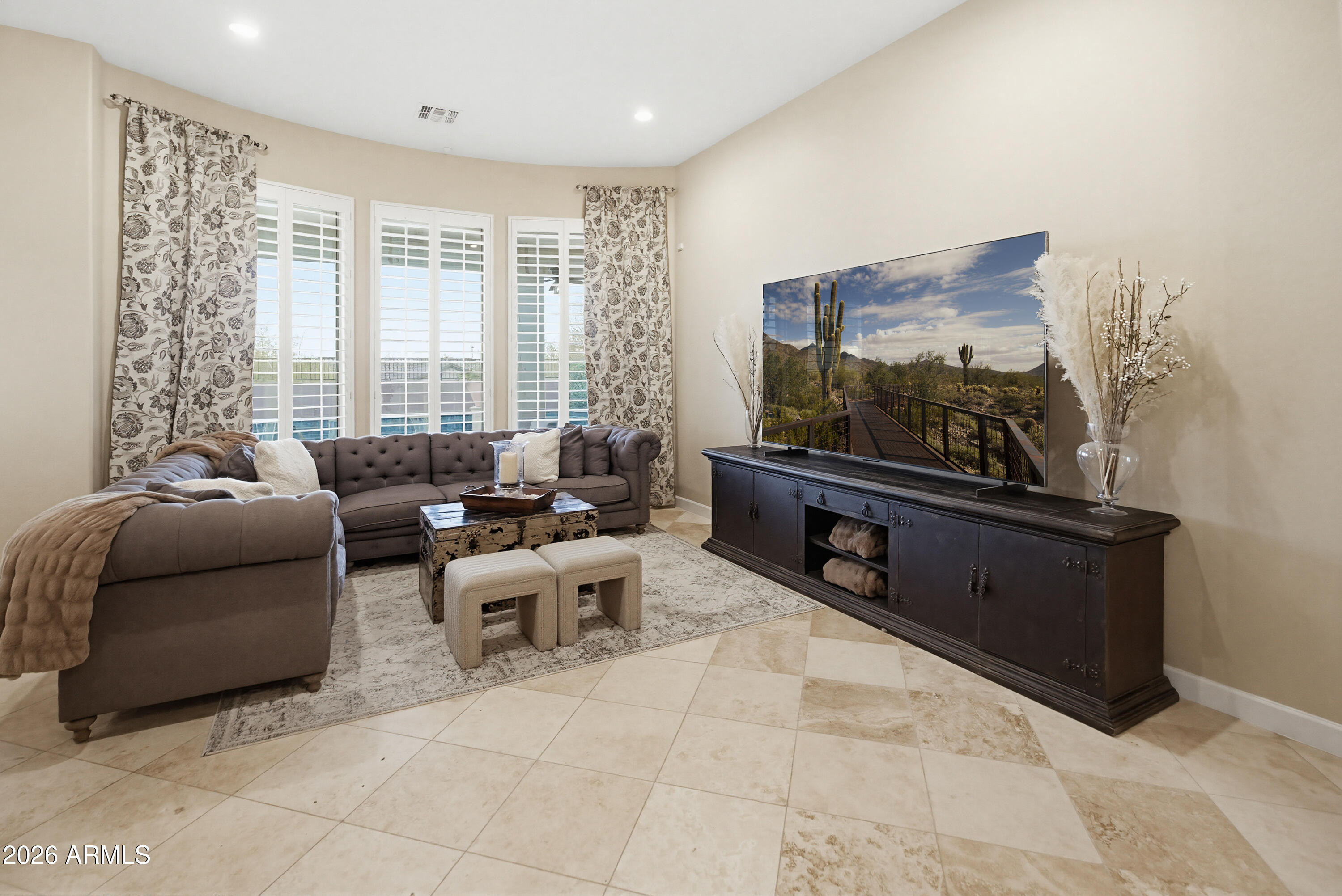 2547 W PRINCEVILLE Drive