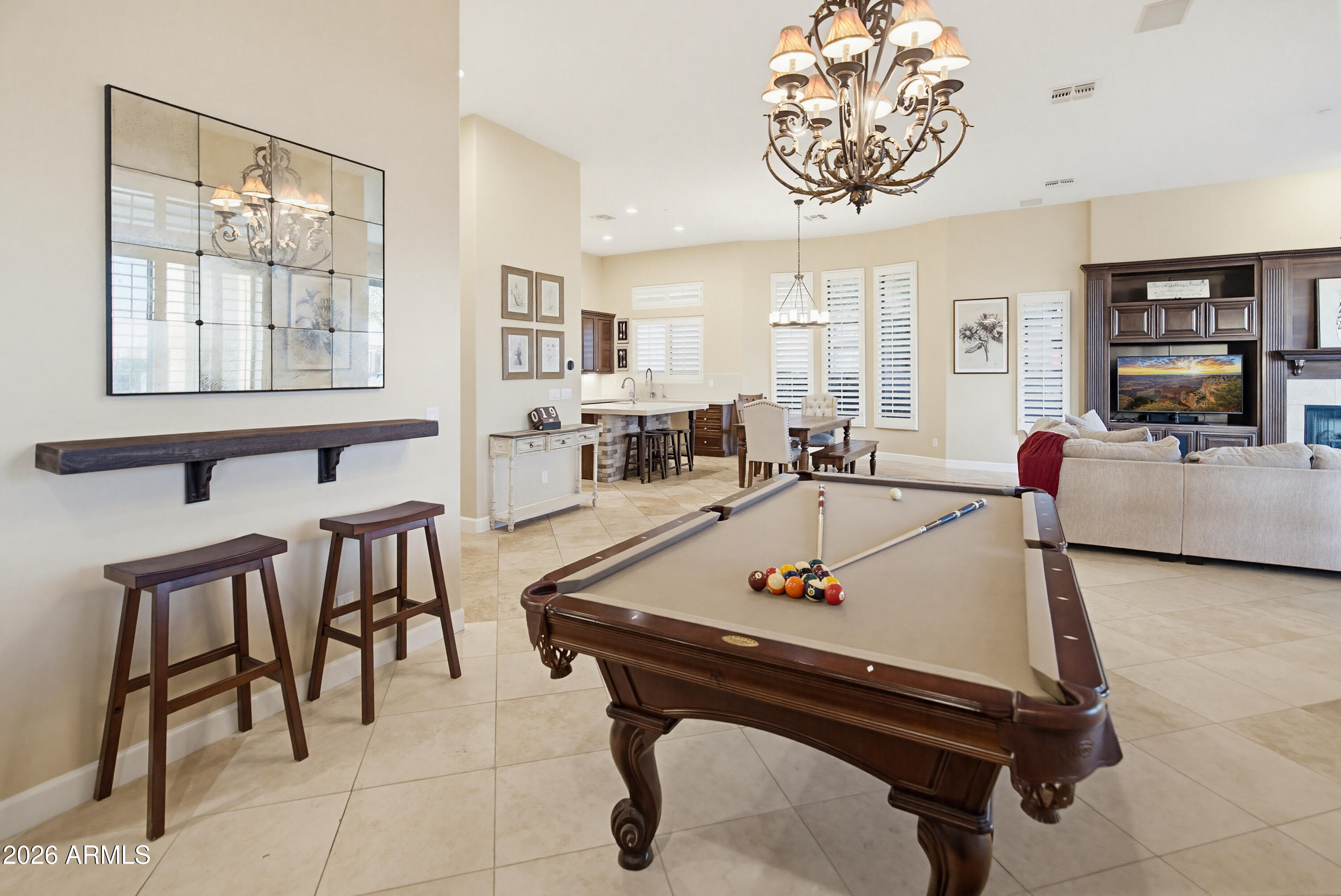 2547 W PRINCEVILLE Drive