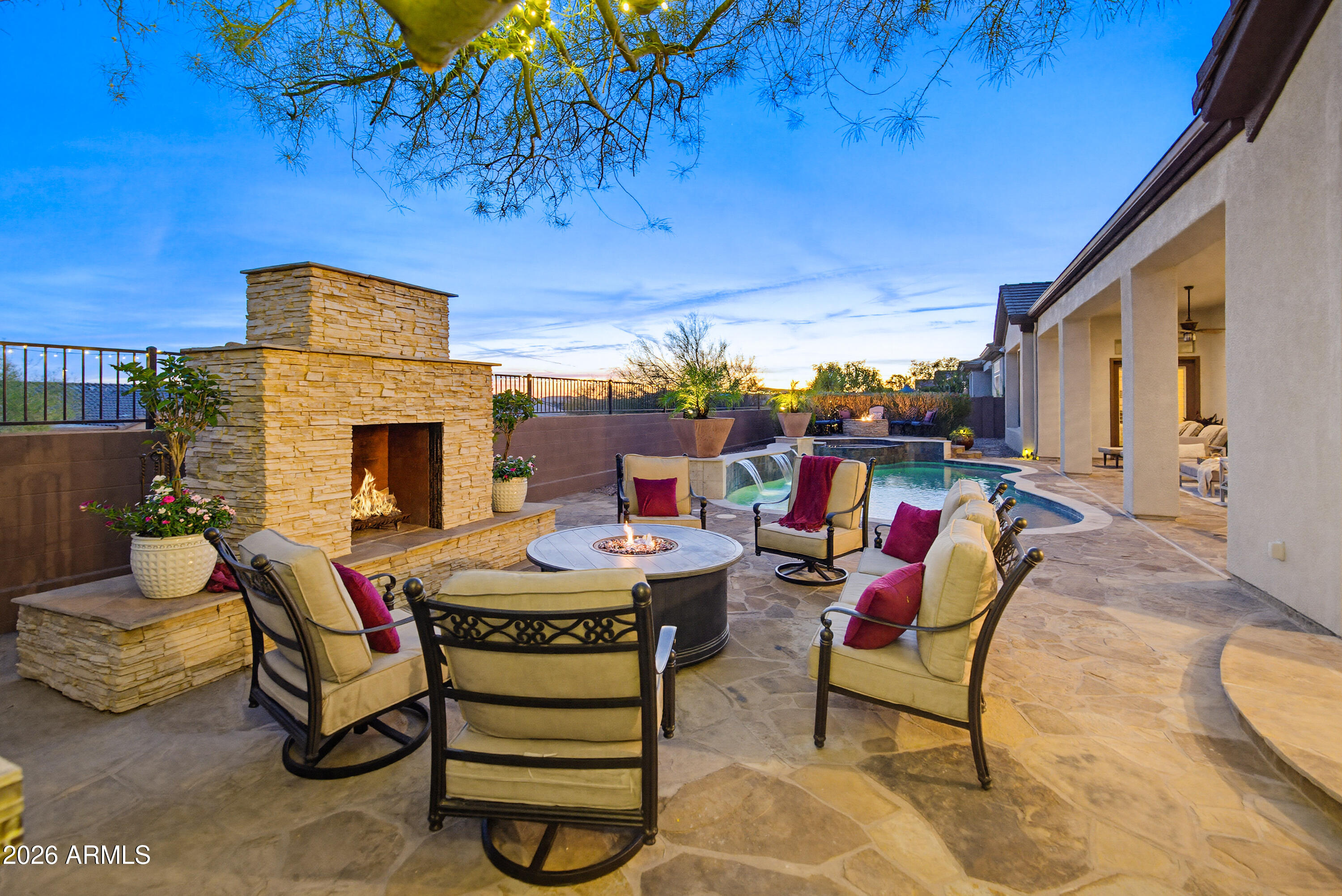 2547 W PRINCEVILLE Drive