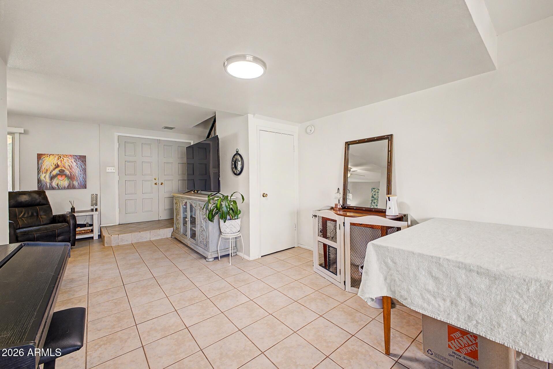 1407 E MALIBU Drive