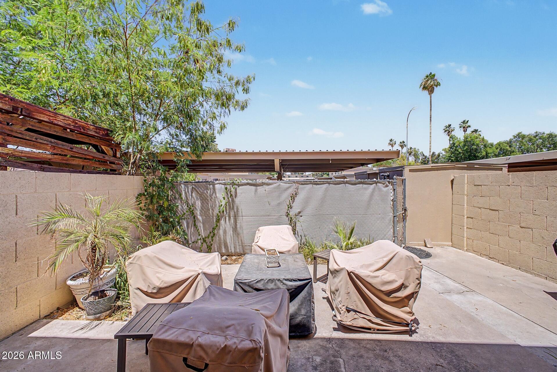 1407 E MALIBU Drive