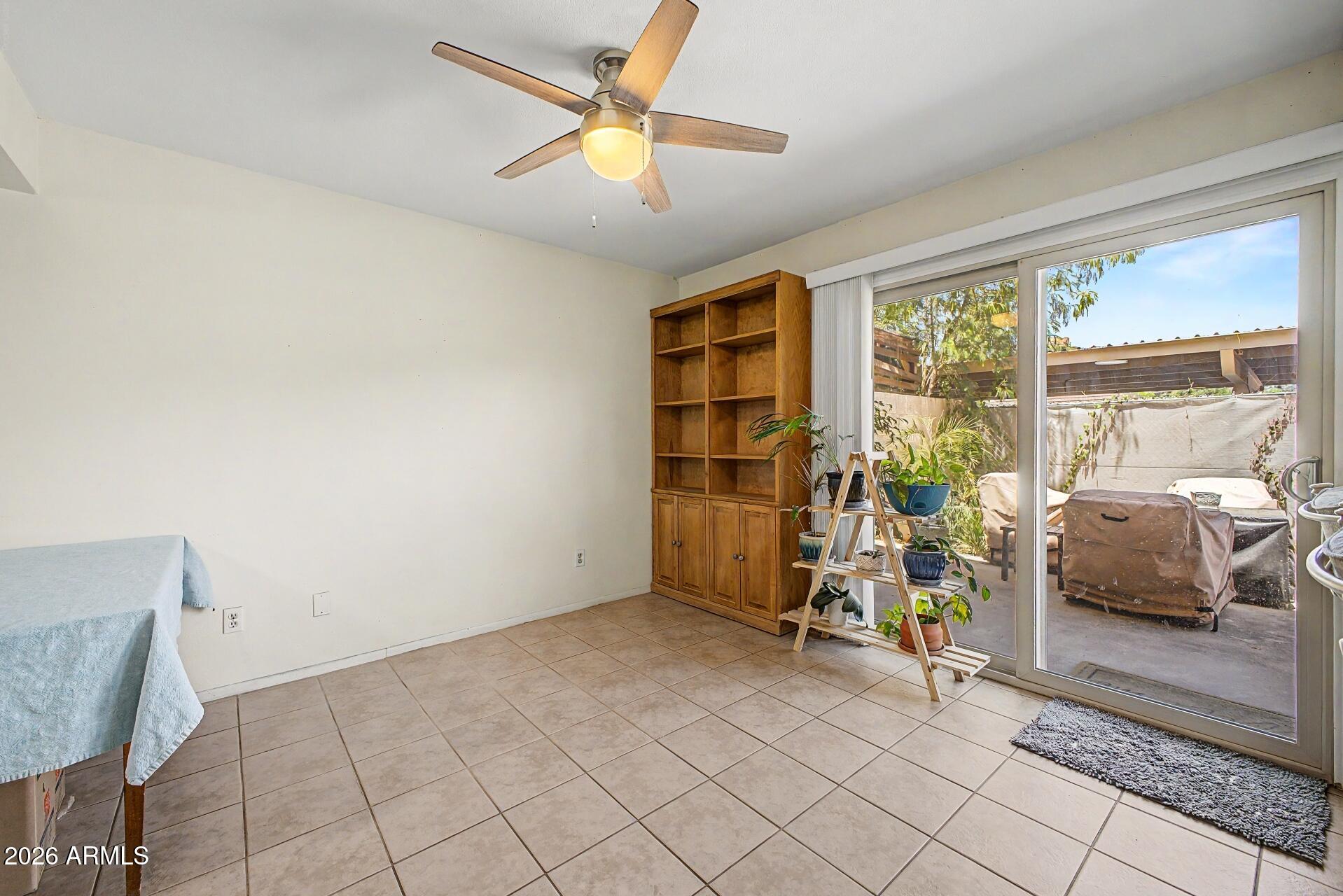 1407 E MALIBU Drive