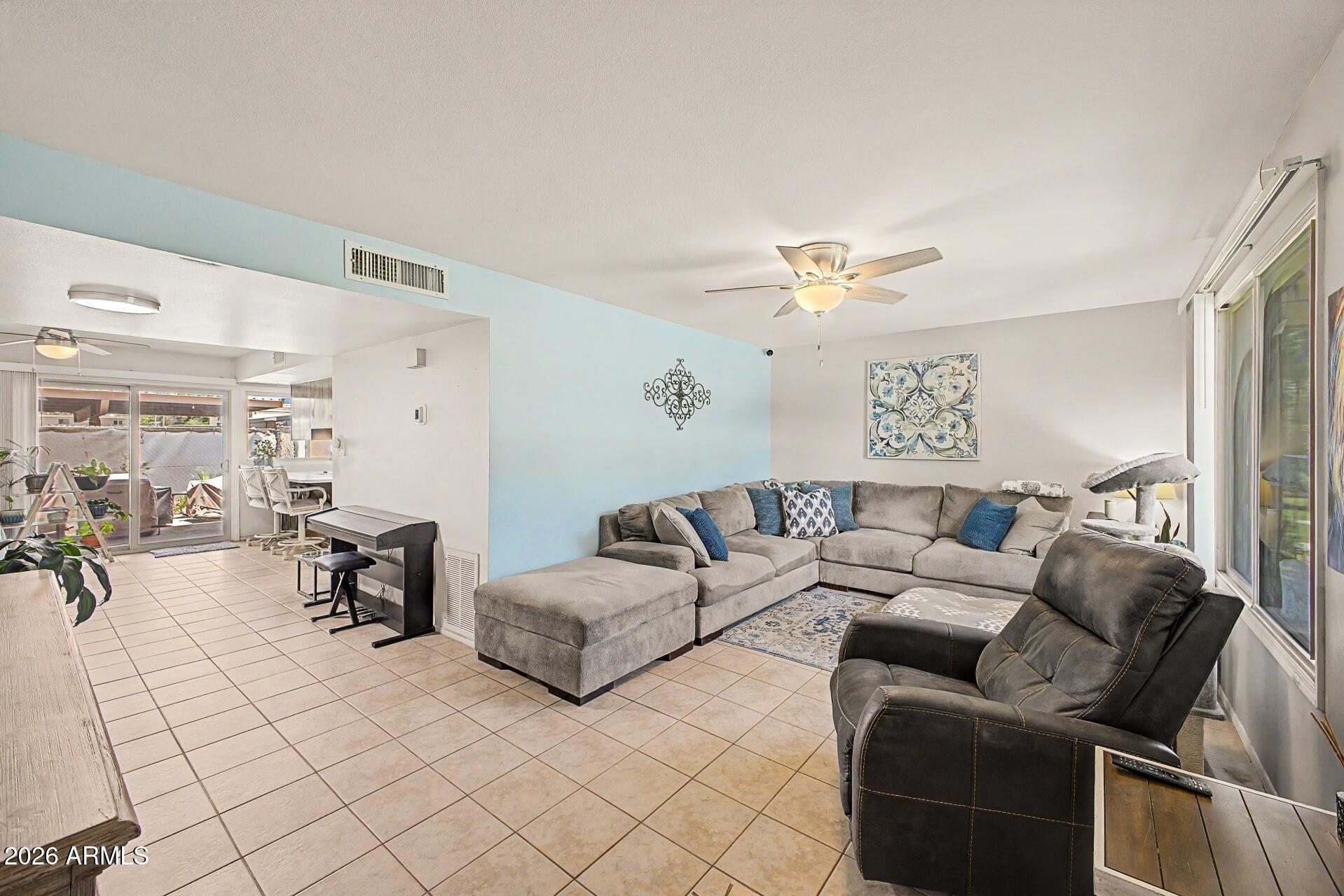 1407 E MALIBU Drive
