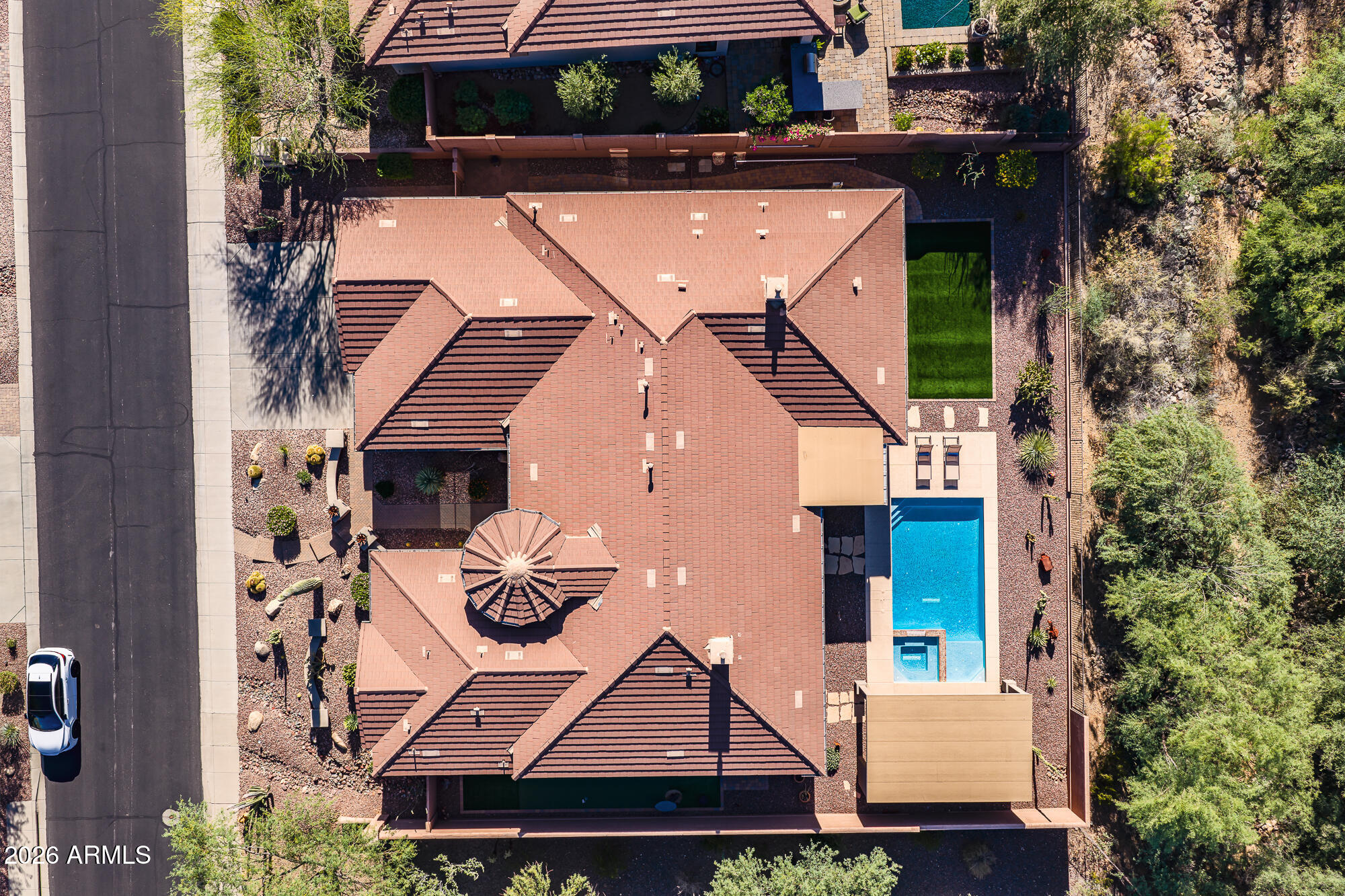 42144 N MOUNTAIN COVE Drive