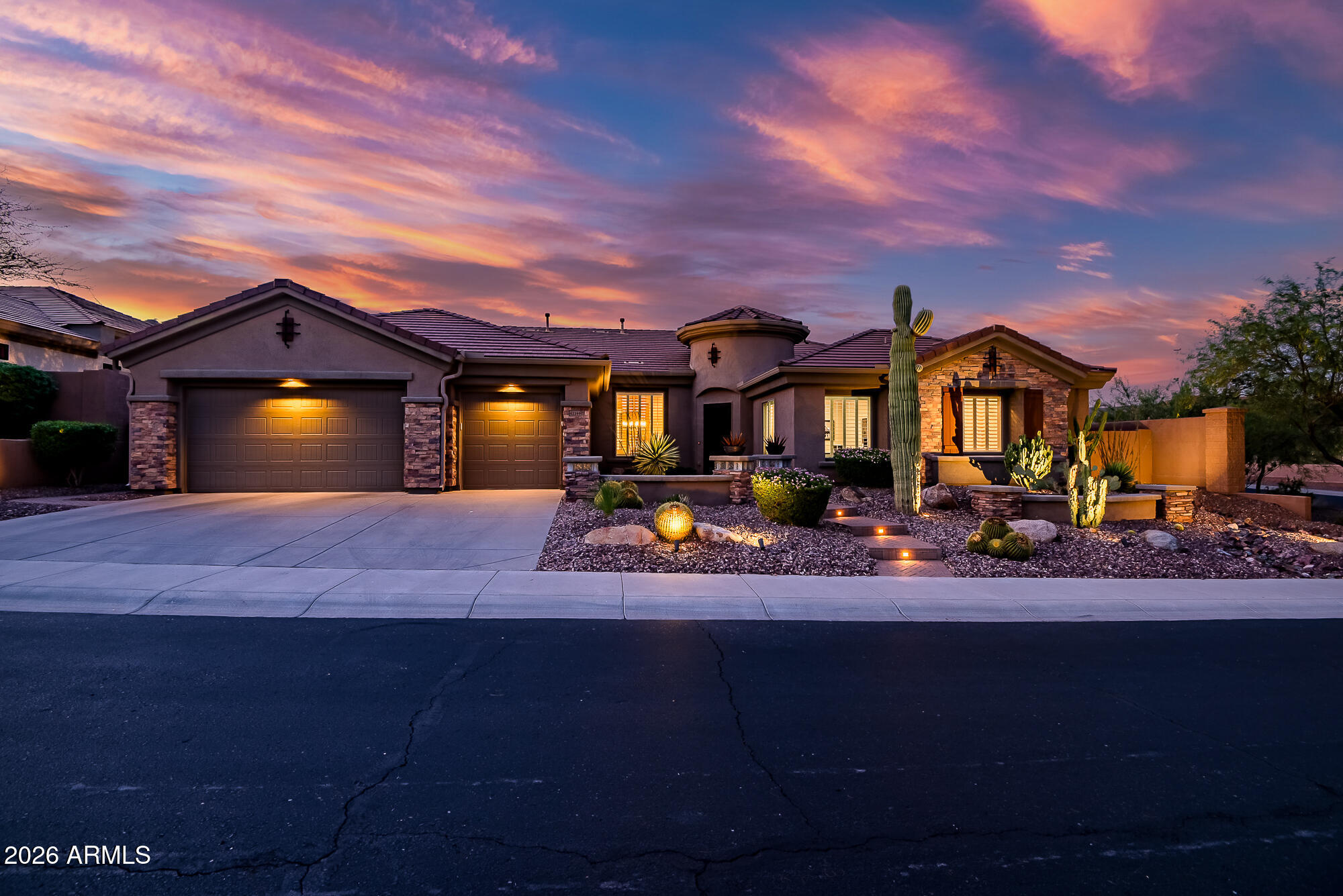 42144 N MOUNTAIN COVE Drive