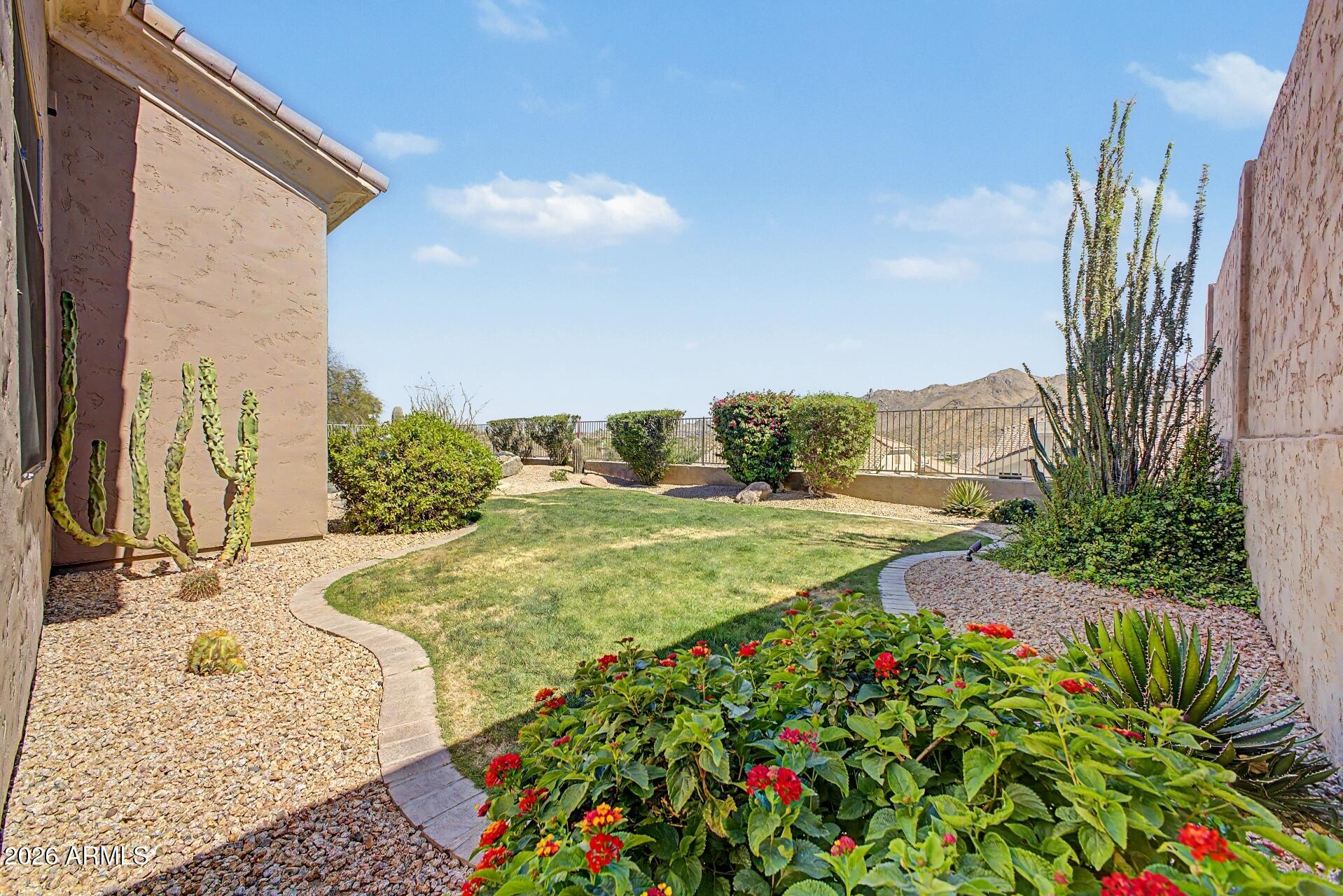 11521 E DESERT HOLLY Drive