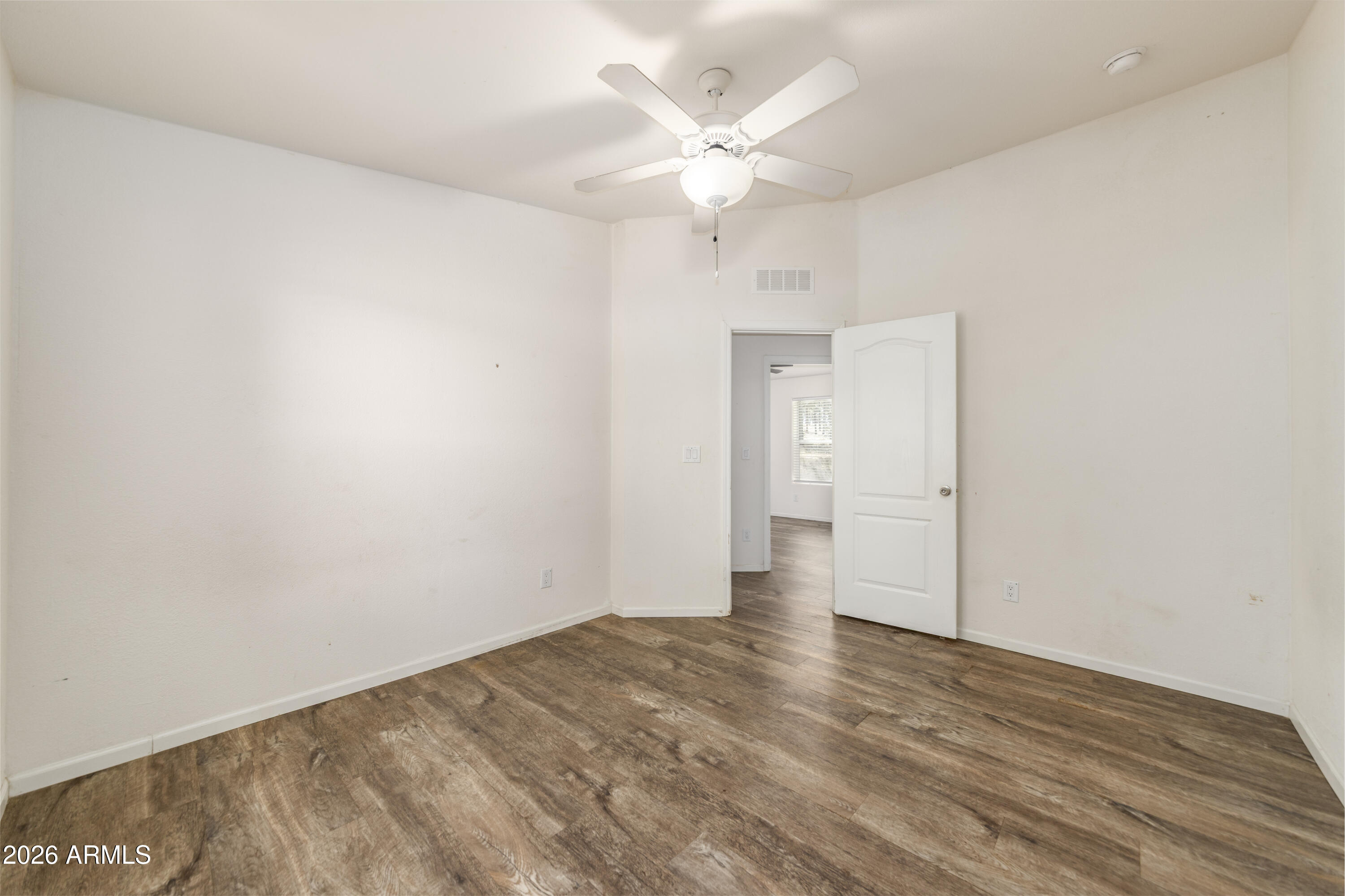 5641 E GARLAND PRAIRIE Road
