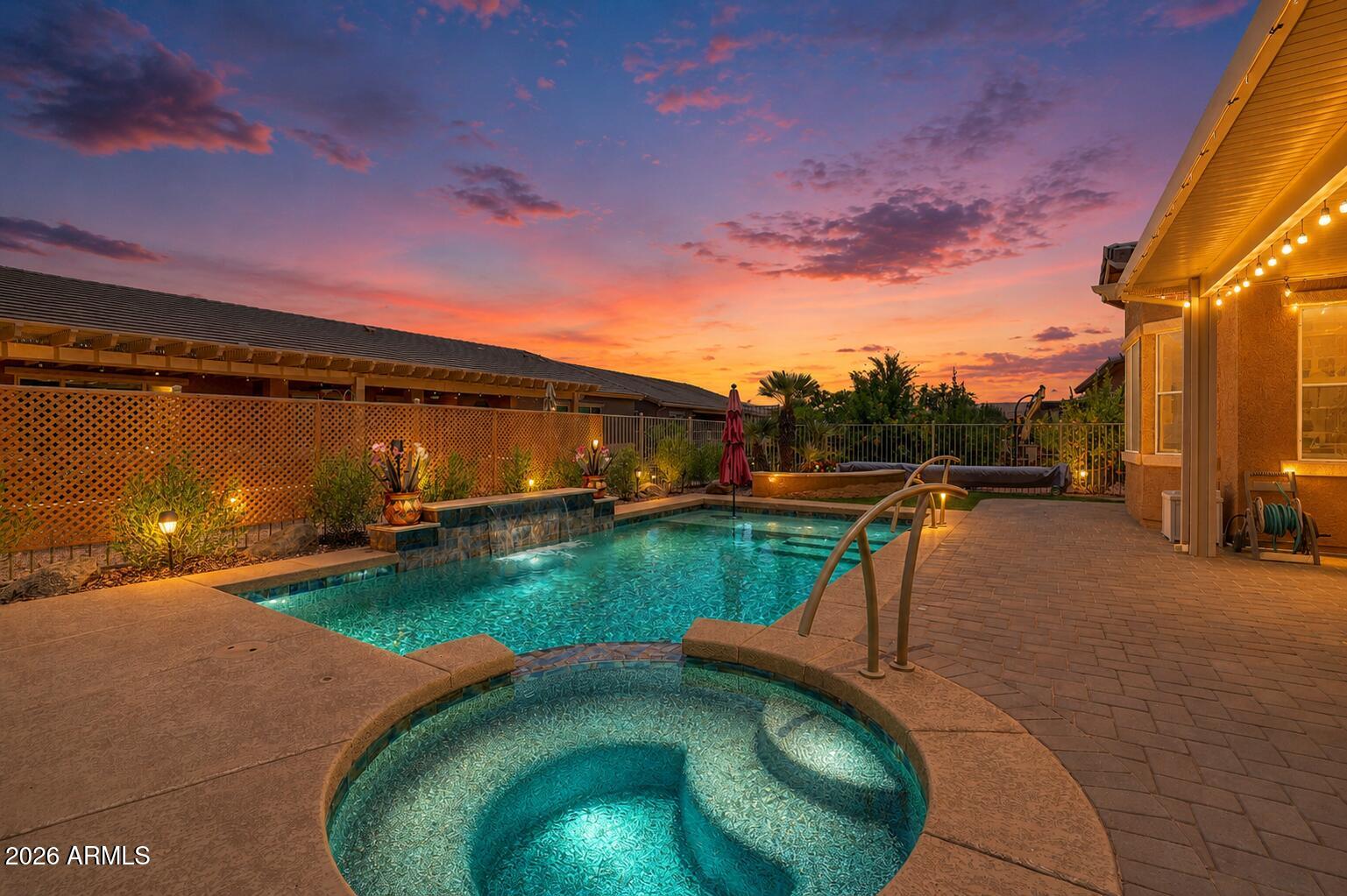 42104 W SOLITARE Drive