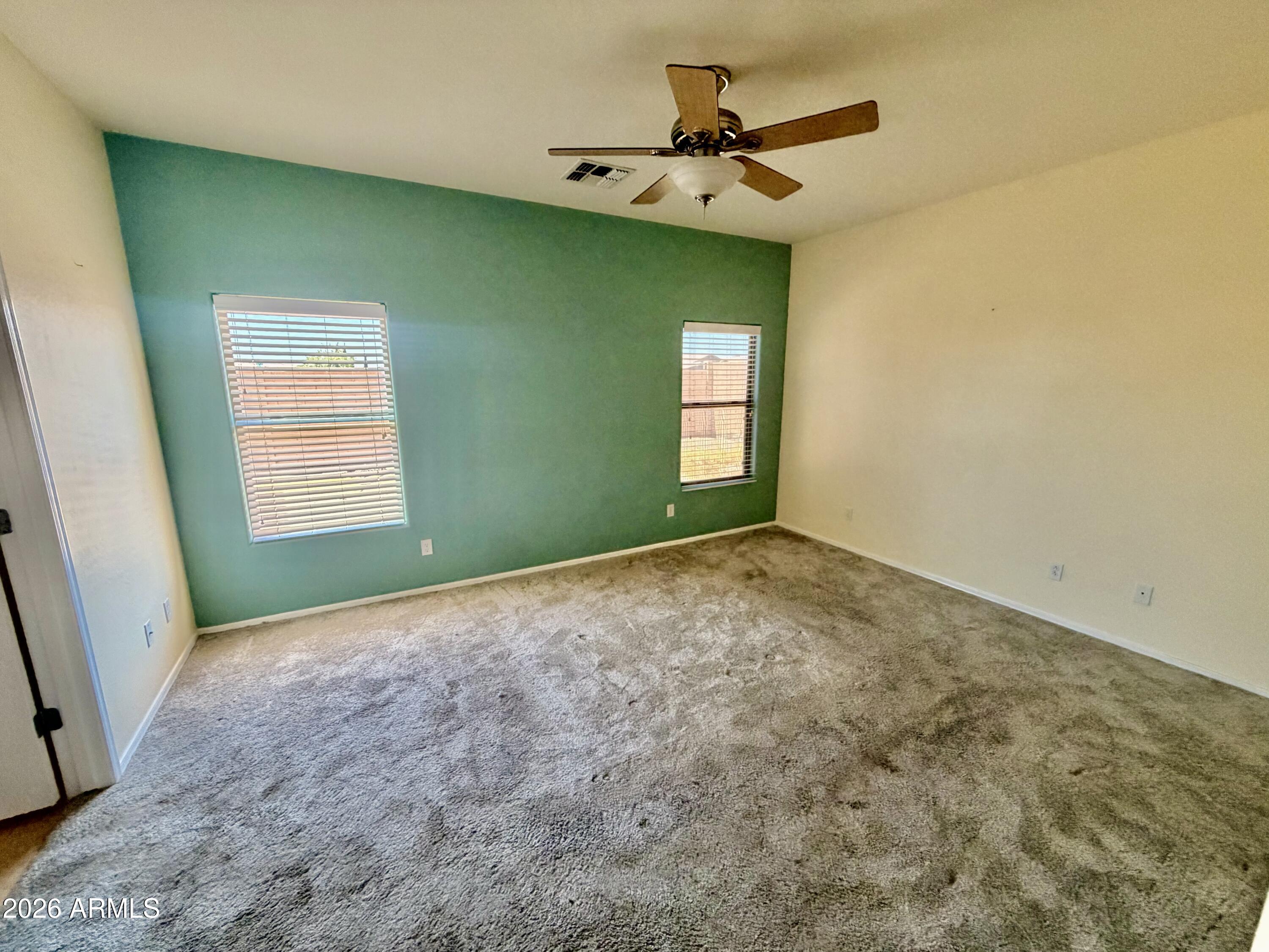 1377 E LINDA Drive