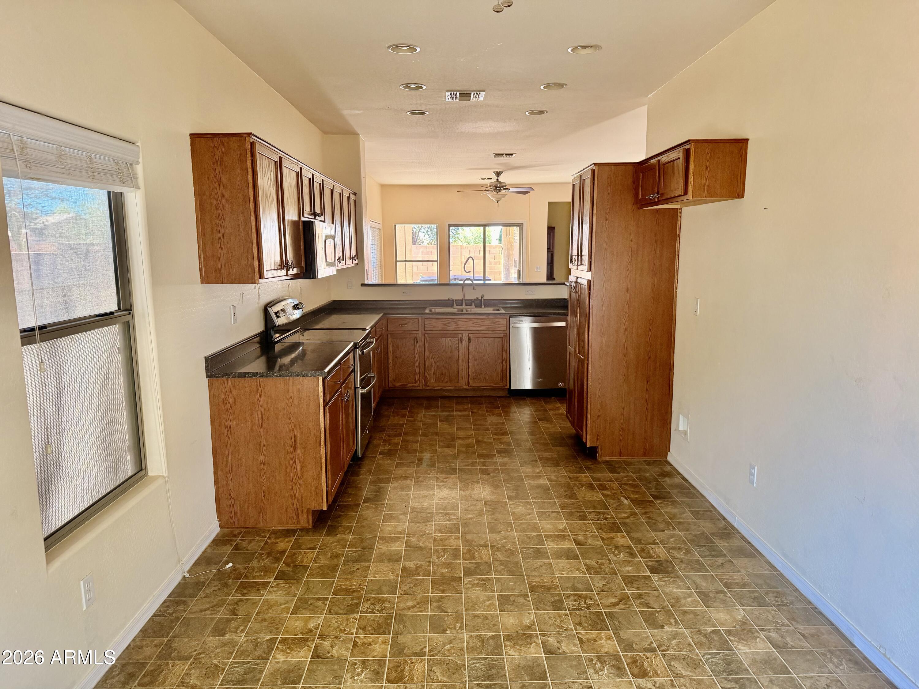 1377 E LINDA Drive