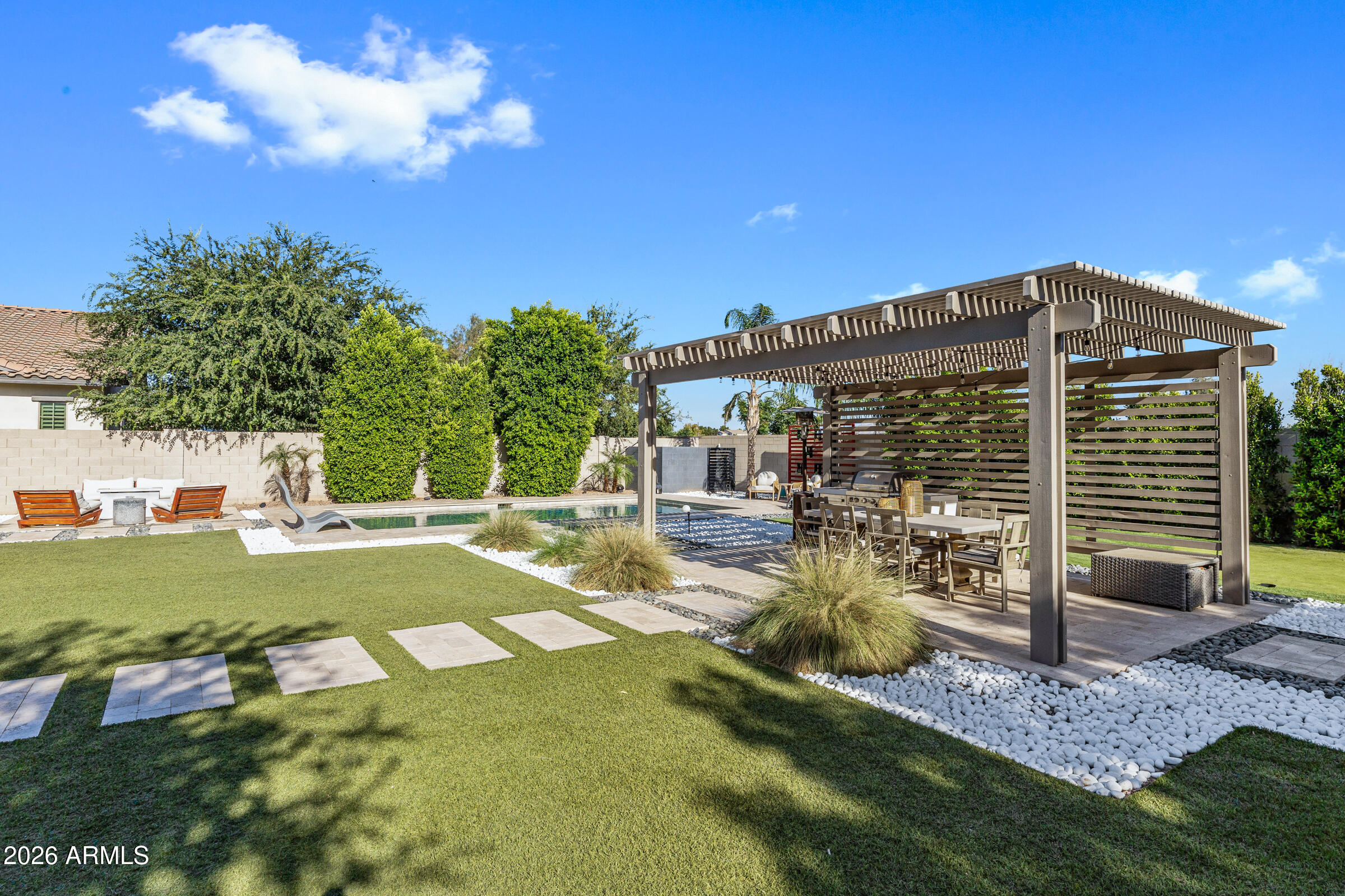 3661 E AZALEA Drive
