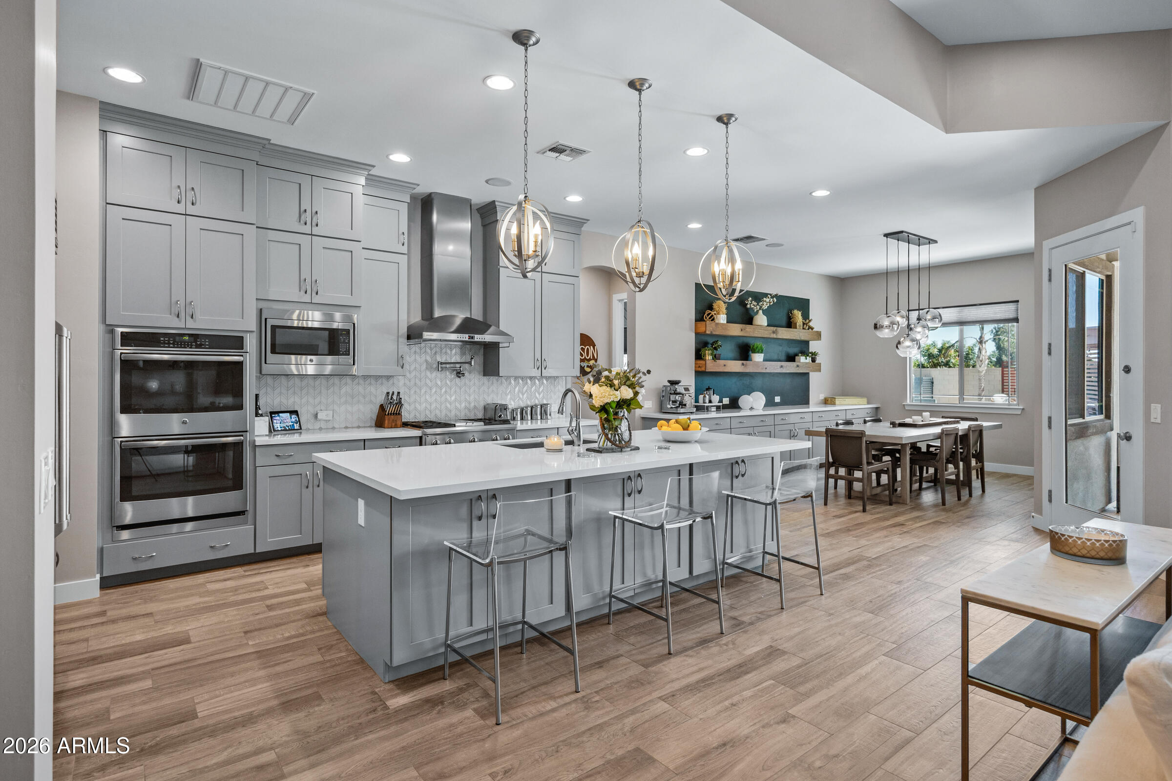 3661 E AZALEA Drive