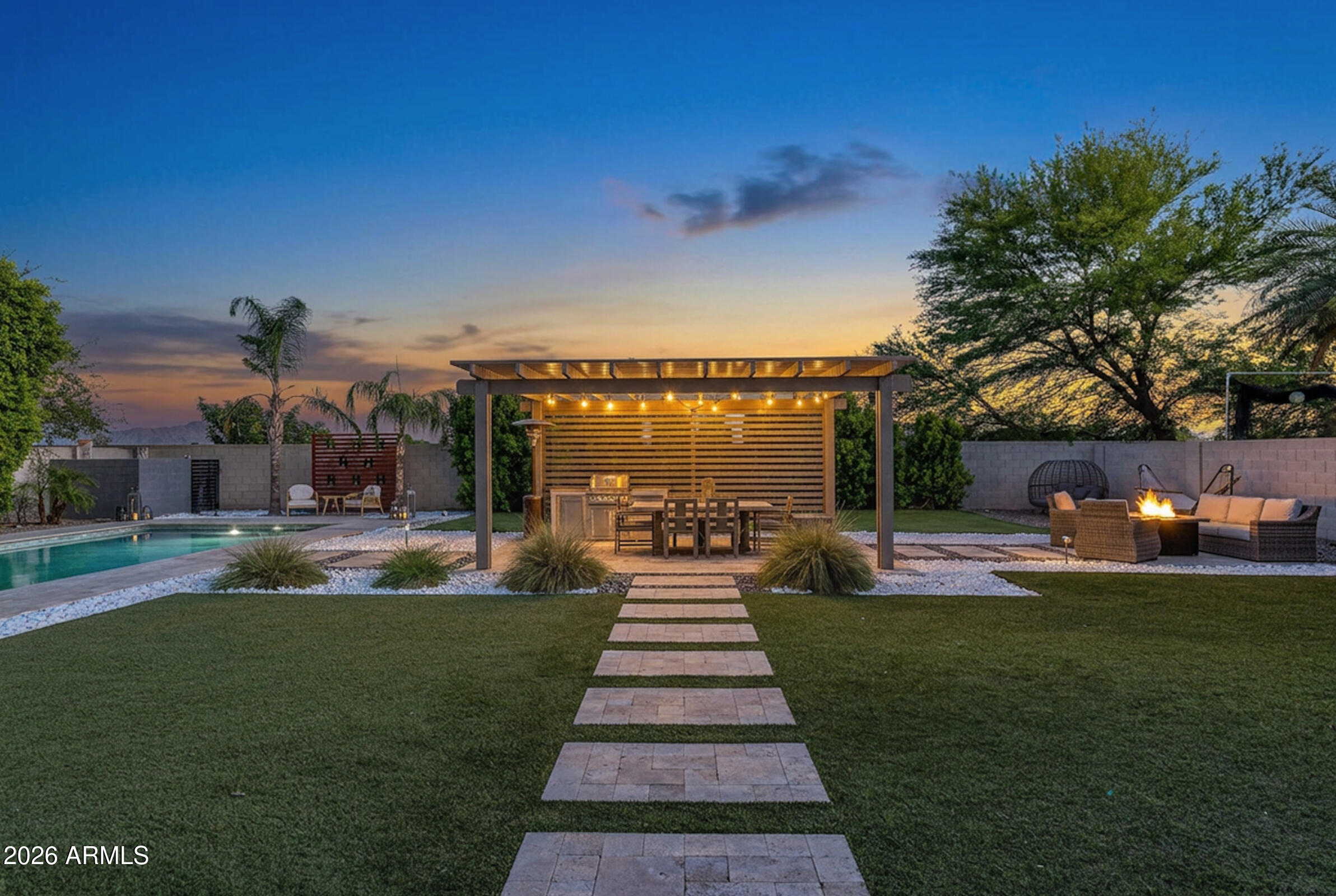 3661 E AZALEA Drive