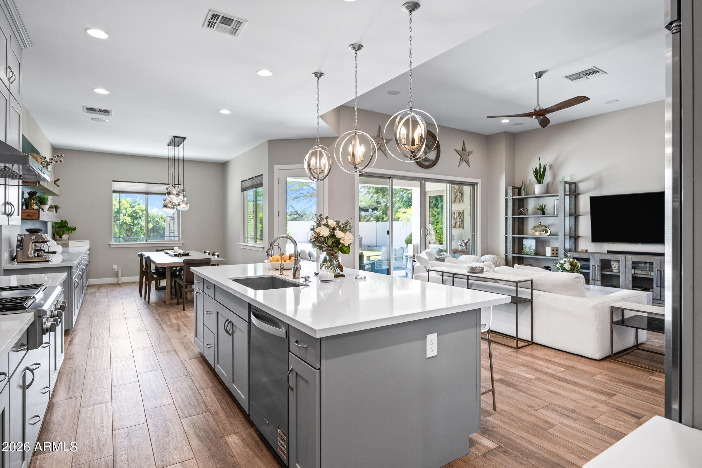3661 E AZALEA Drive