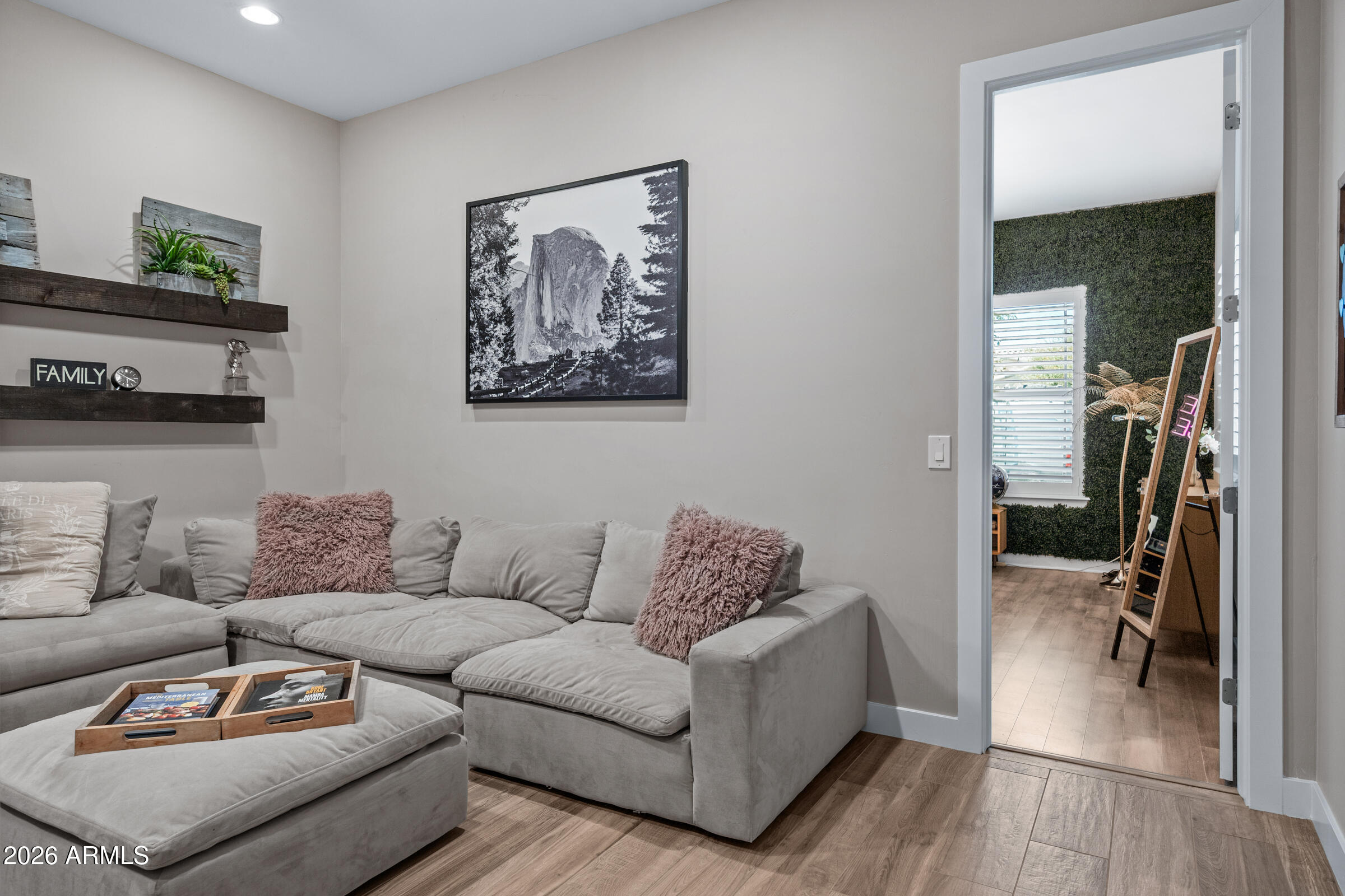 3661 E AZALEA Drive