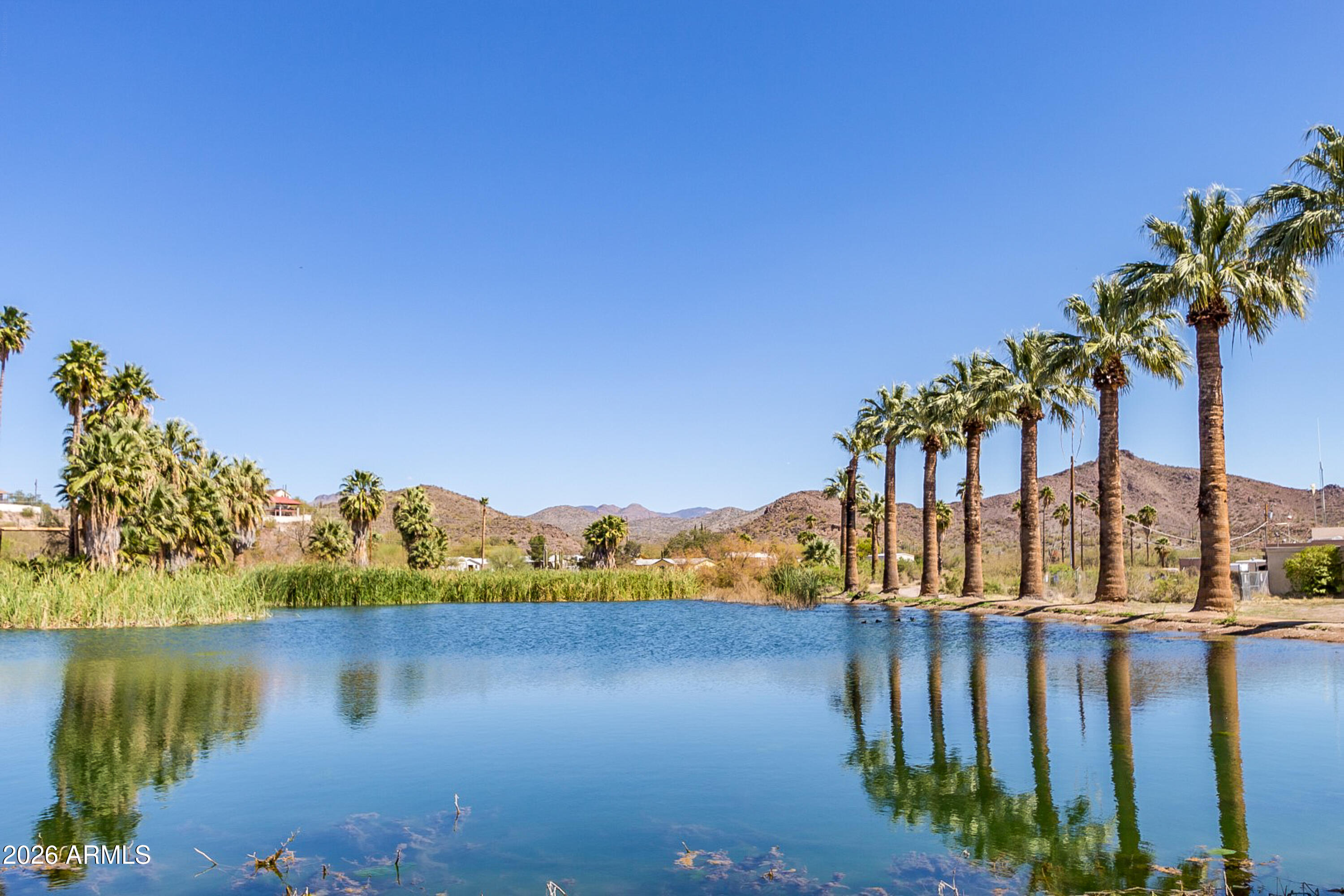 401 E QUEEN CREEK Drive