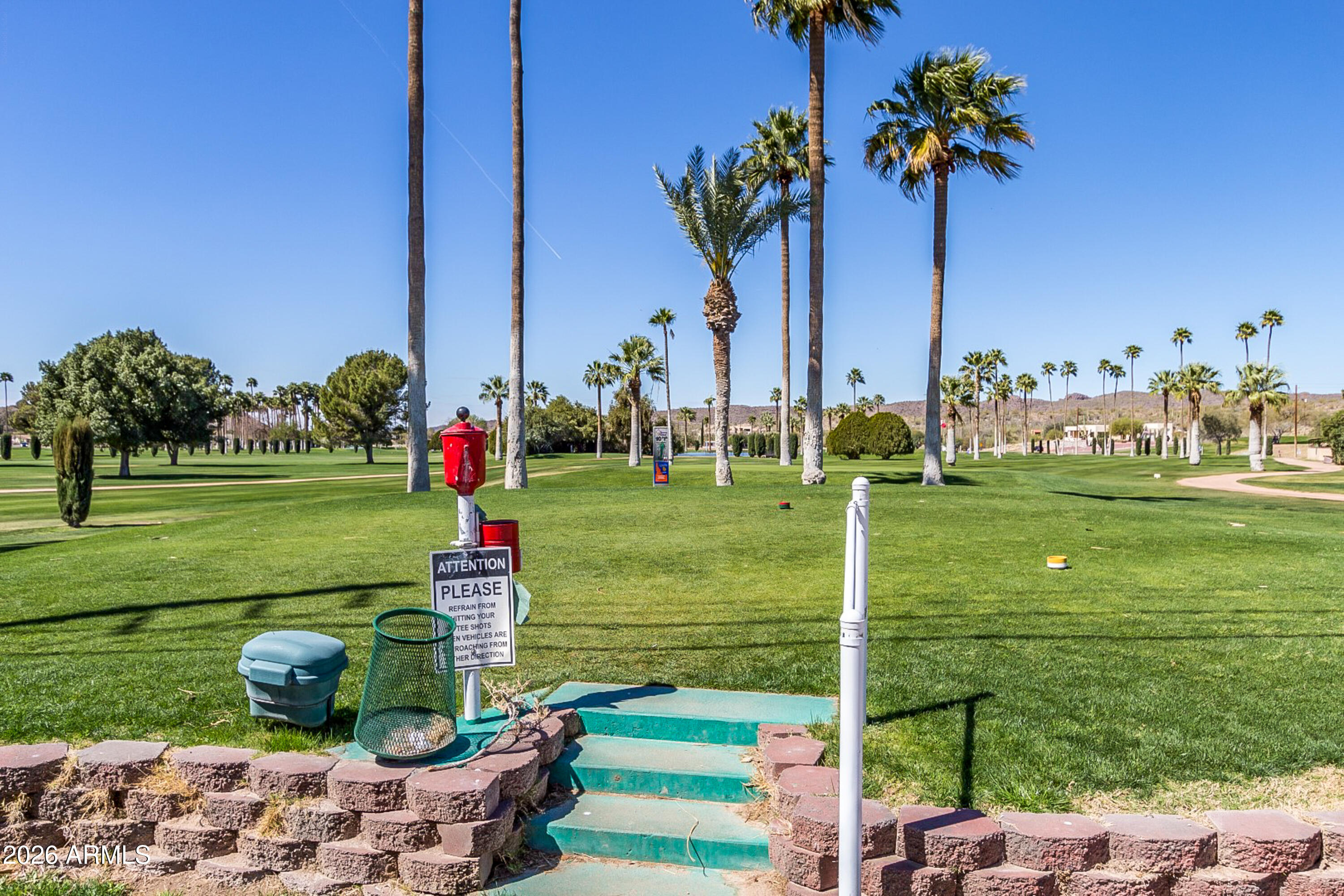 401 E QUEEN CREEK Drive