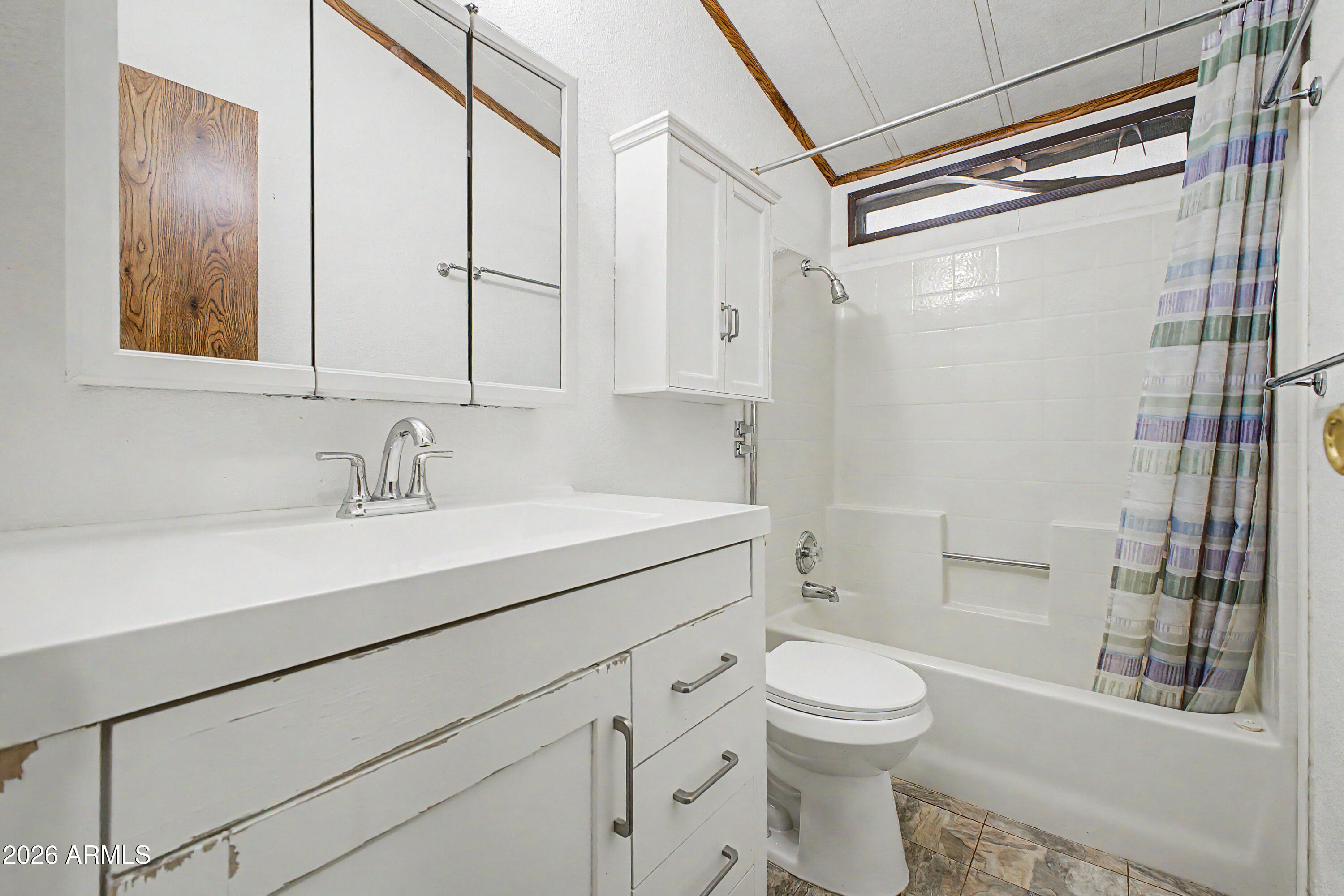 401 E QUEEN CREEK Drive