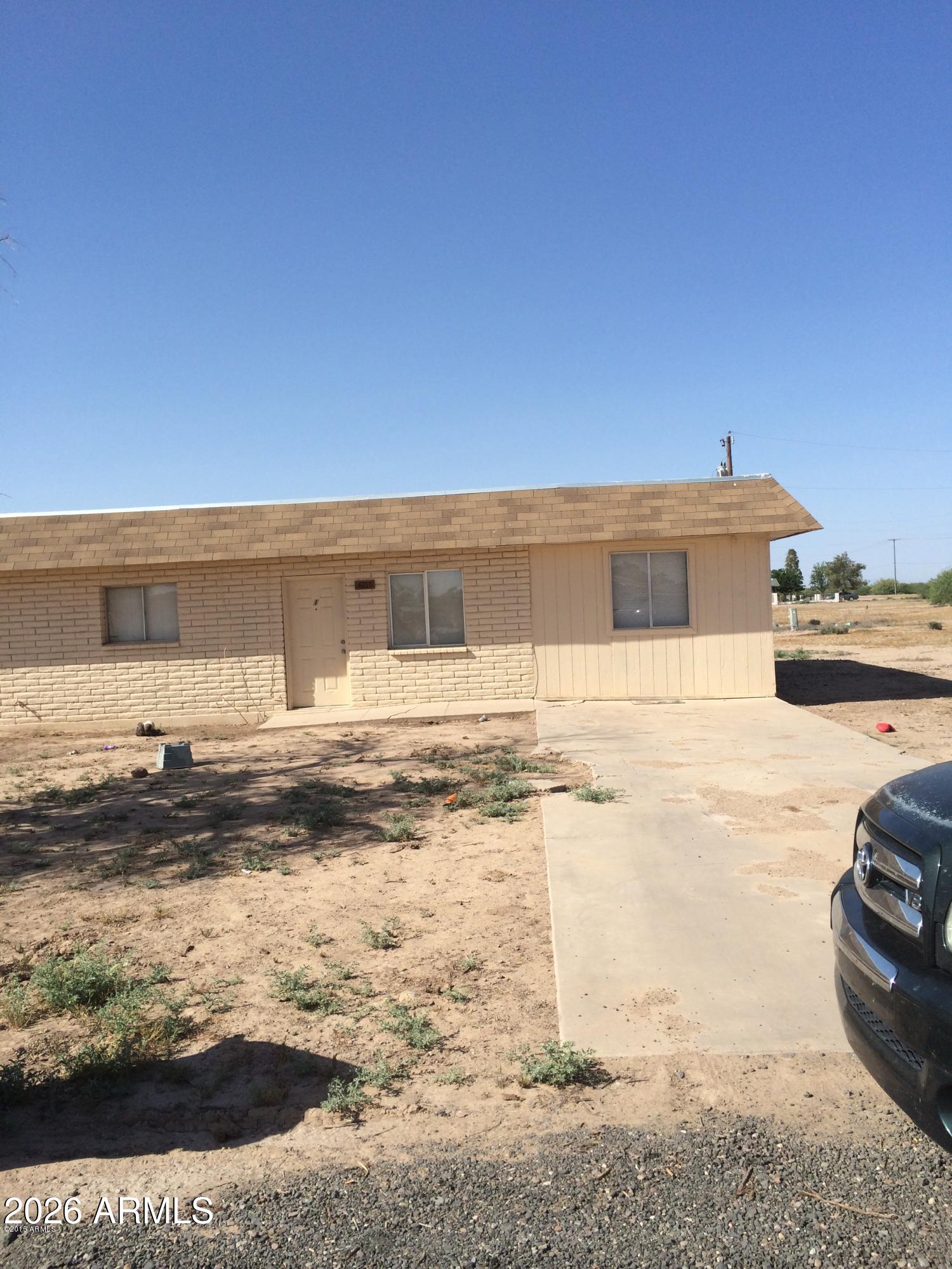 4215 N MAVERICK Drive