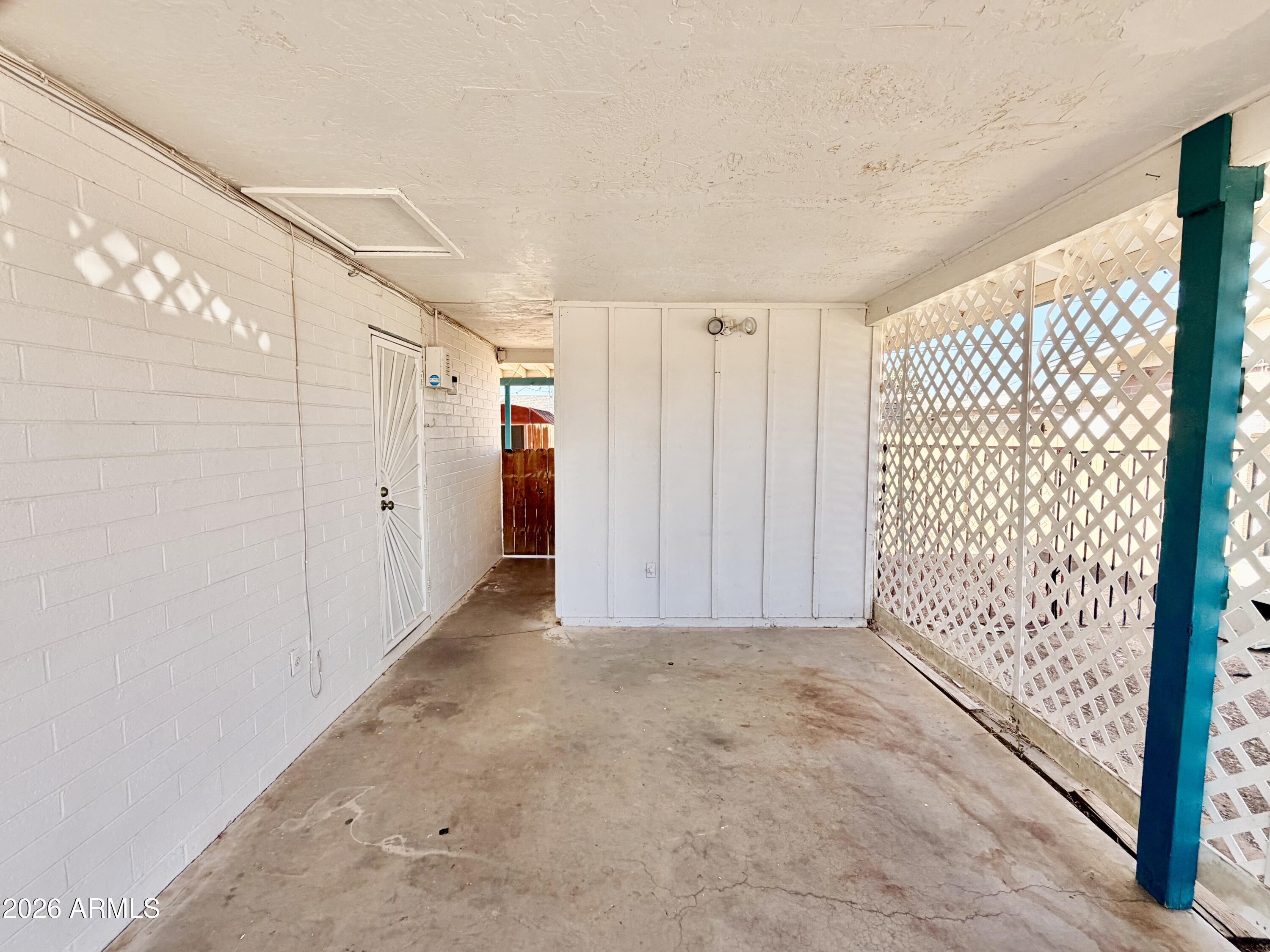 1238 E RODEO Road