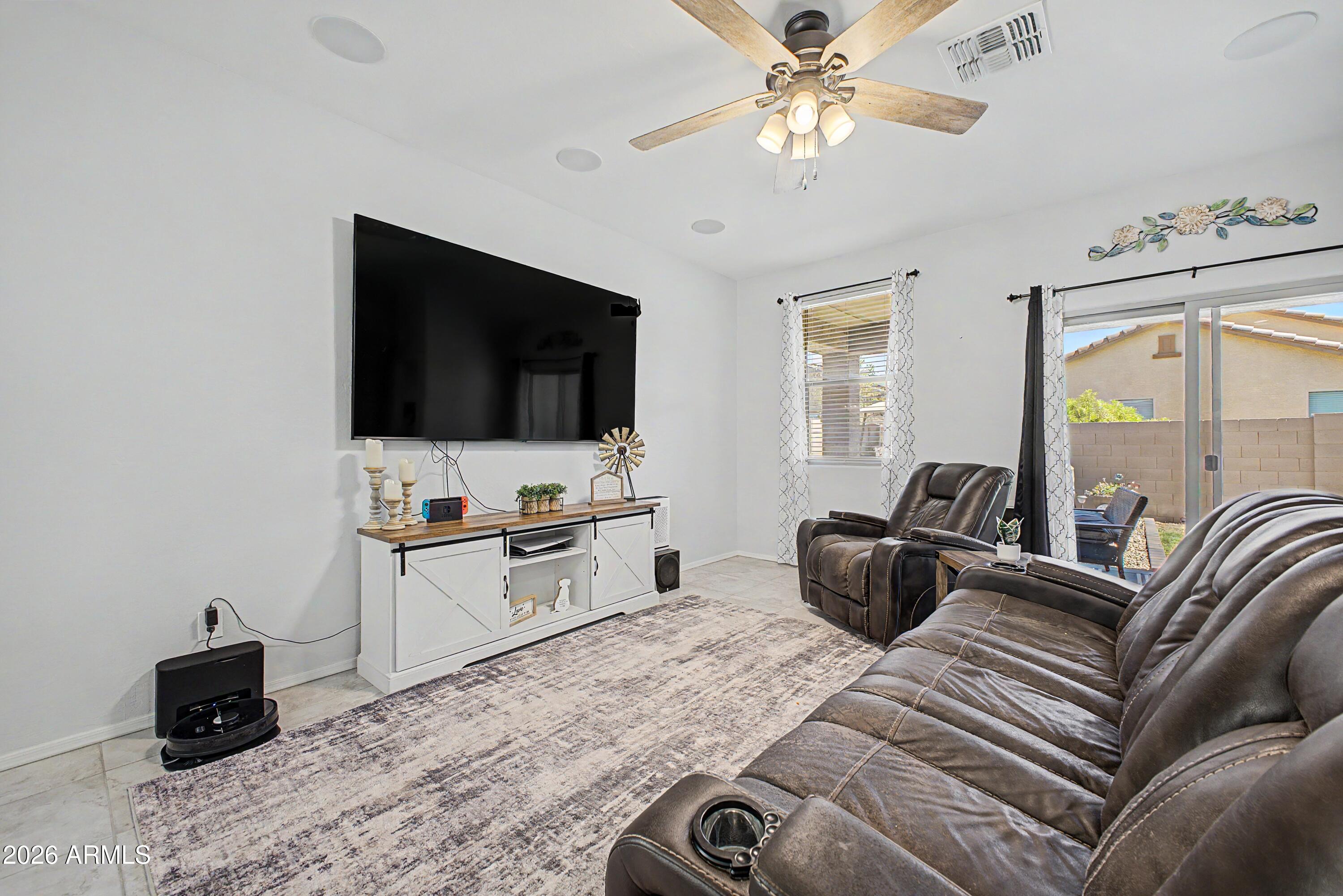 21547 W ASHLEIGH MARIE Street