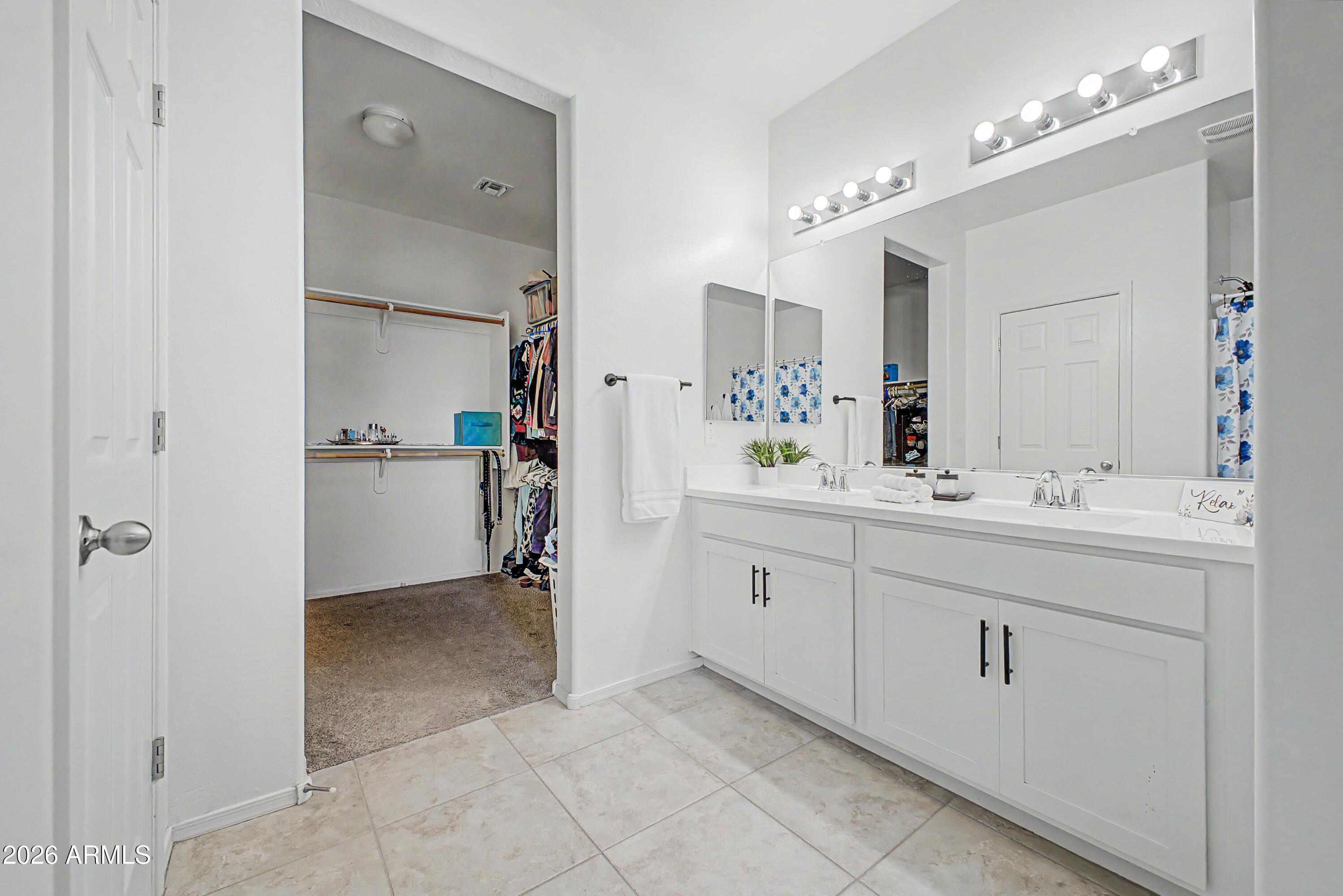 21547 W ASHLEIGH MARIE Street